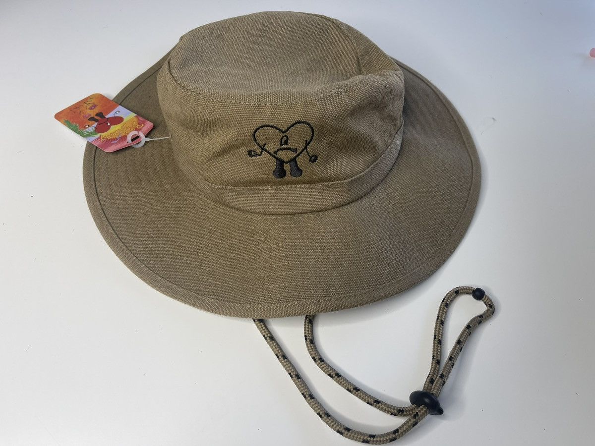 Designer × Vintage Official Bad Bunny Un Verano Sin Ti Safari Hat Merch New Size ONE SIZE - 2 Thumbnail