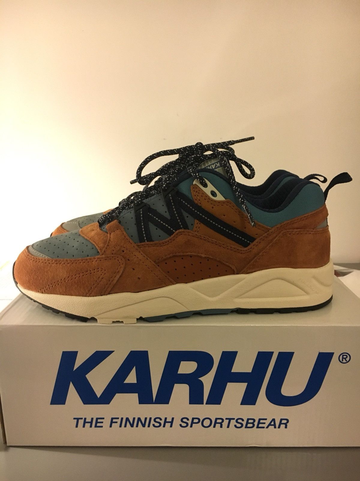 Karhu fusion outlet 2.0 kanye