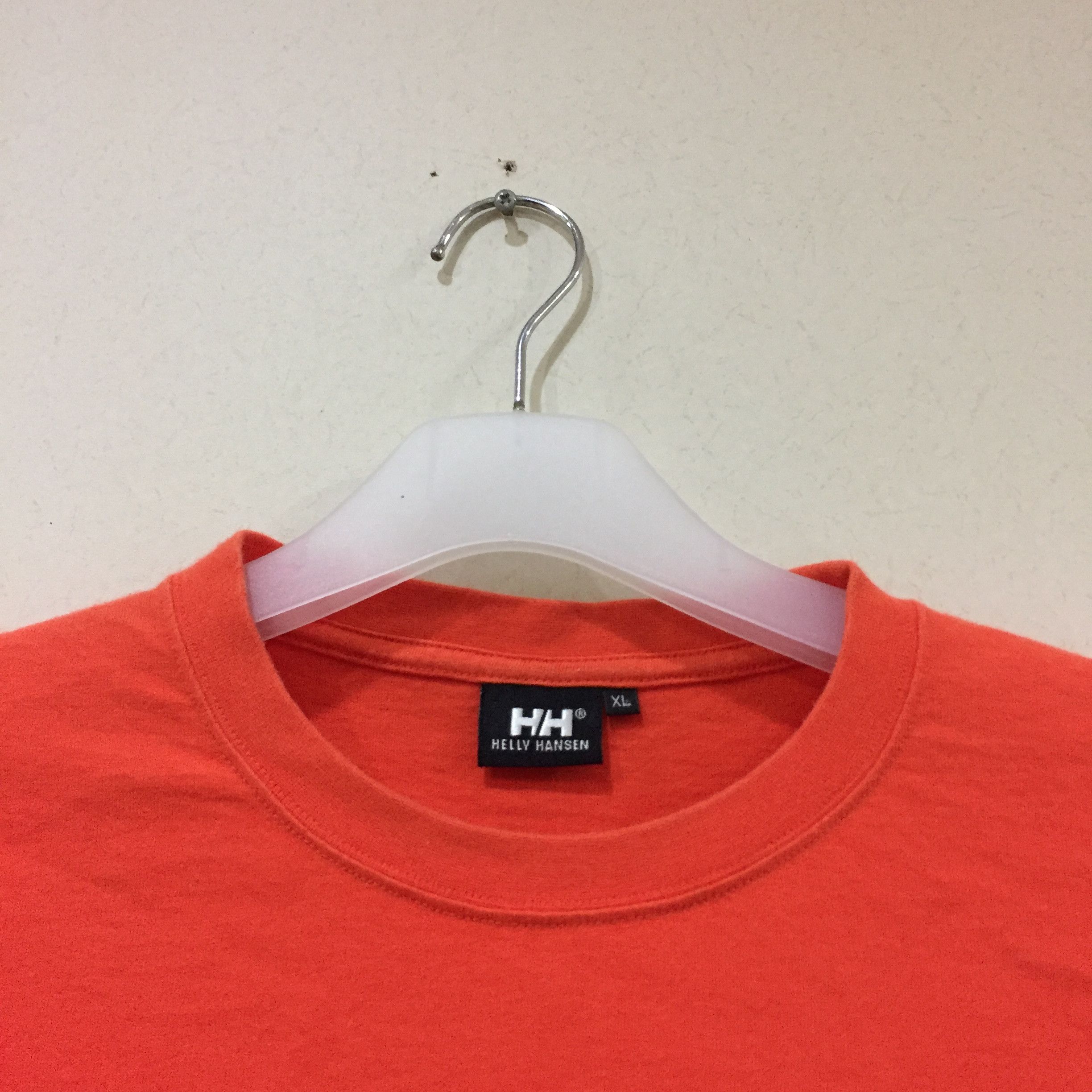 Helly Hansen HELLY HANSEN t shirt spell out big logo.. simple design.. Size US M / EU 48-50 / 2 - 4 Thumbnail