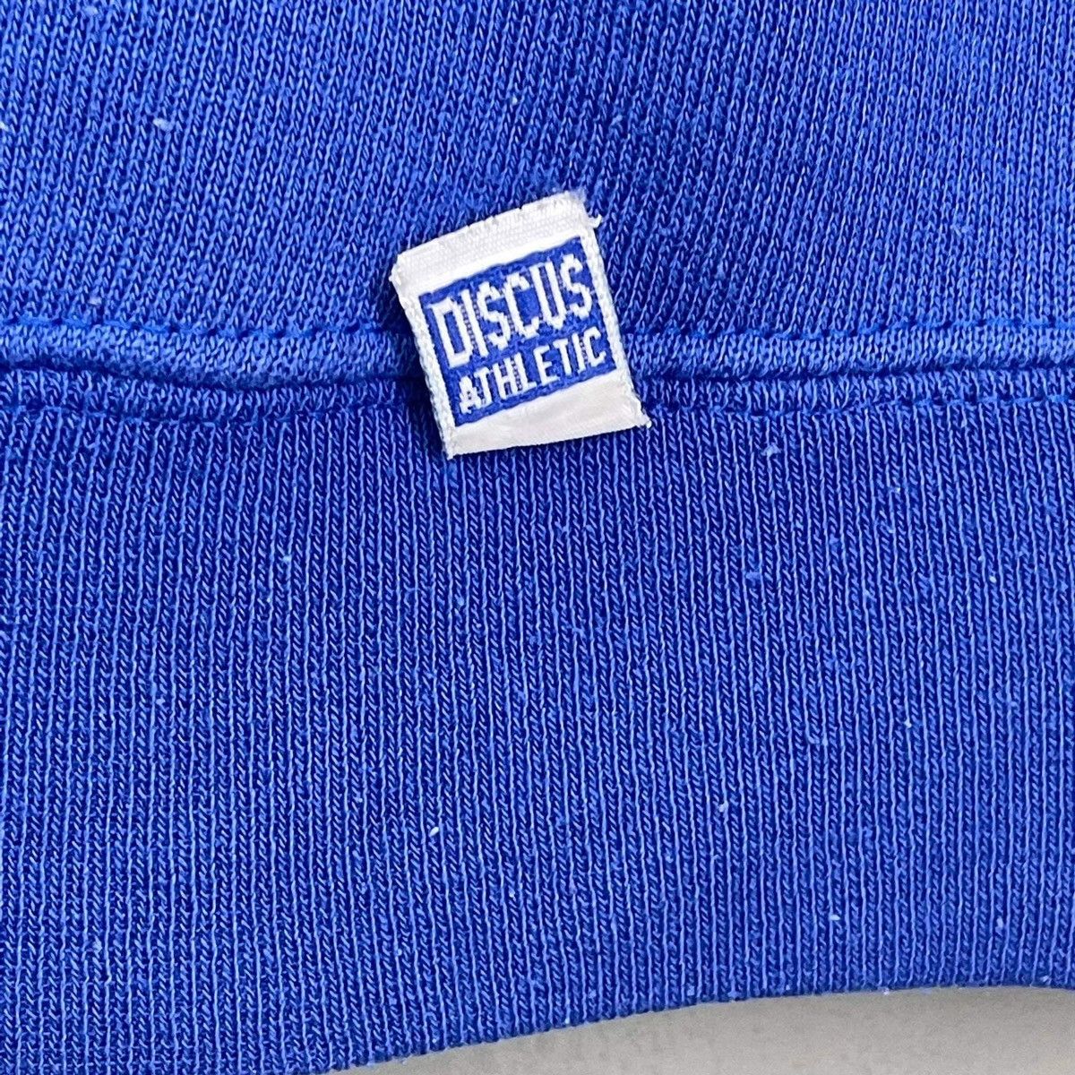 Russell Athletic Vintage 90’s Discus Athletic Plain Crewneck Sweatshirt Size US L / EU 52-54 / 3 - 7 Thumbnail