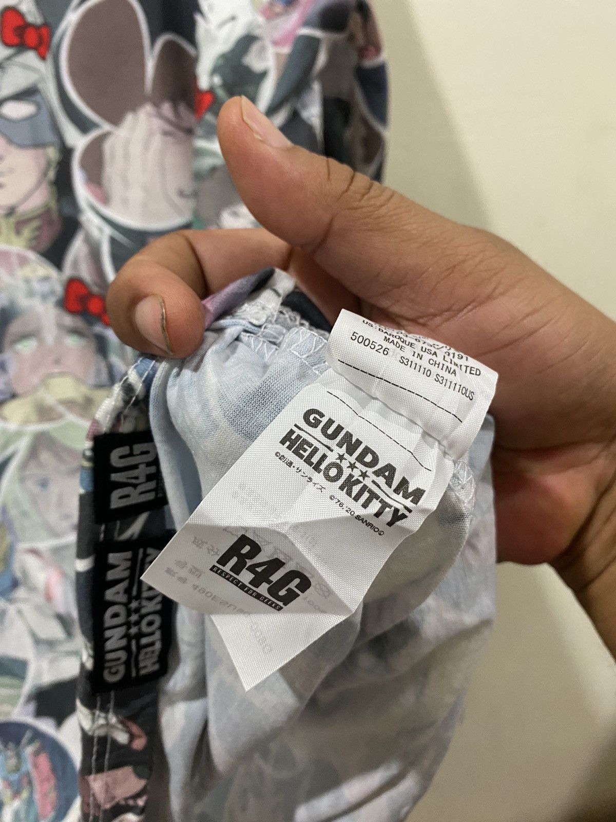Cartoon Network × Japanese Brand Gundam X Hello Kitty Over Printed Polyester Longsleeve Size US L / EU 52-54 / 3 - 7 Thumbnail