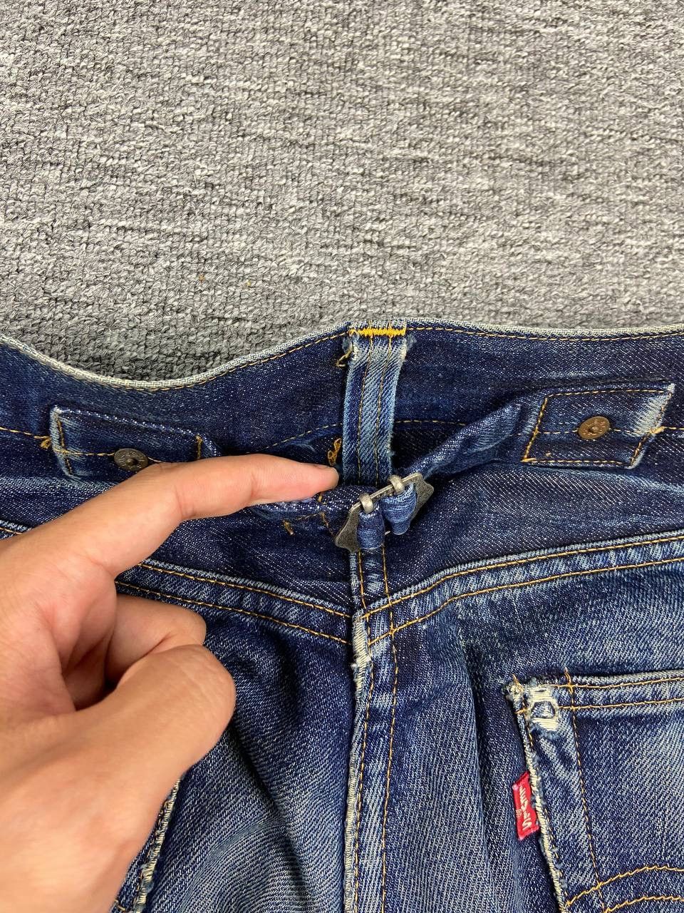 Levi's Distressed 90s Levis 201XX Big E Buckle Back Selvedge Denim Size US 31 - 9 Thumbnail
