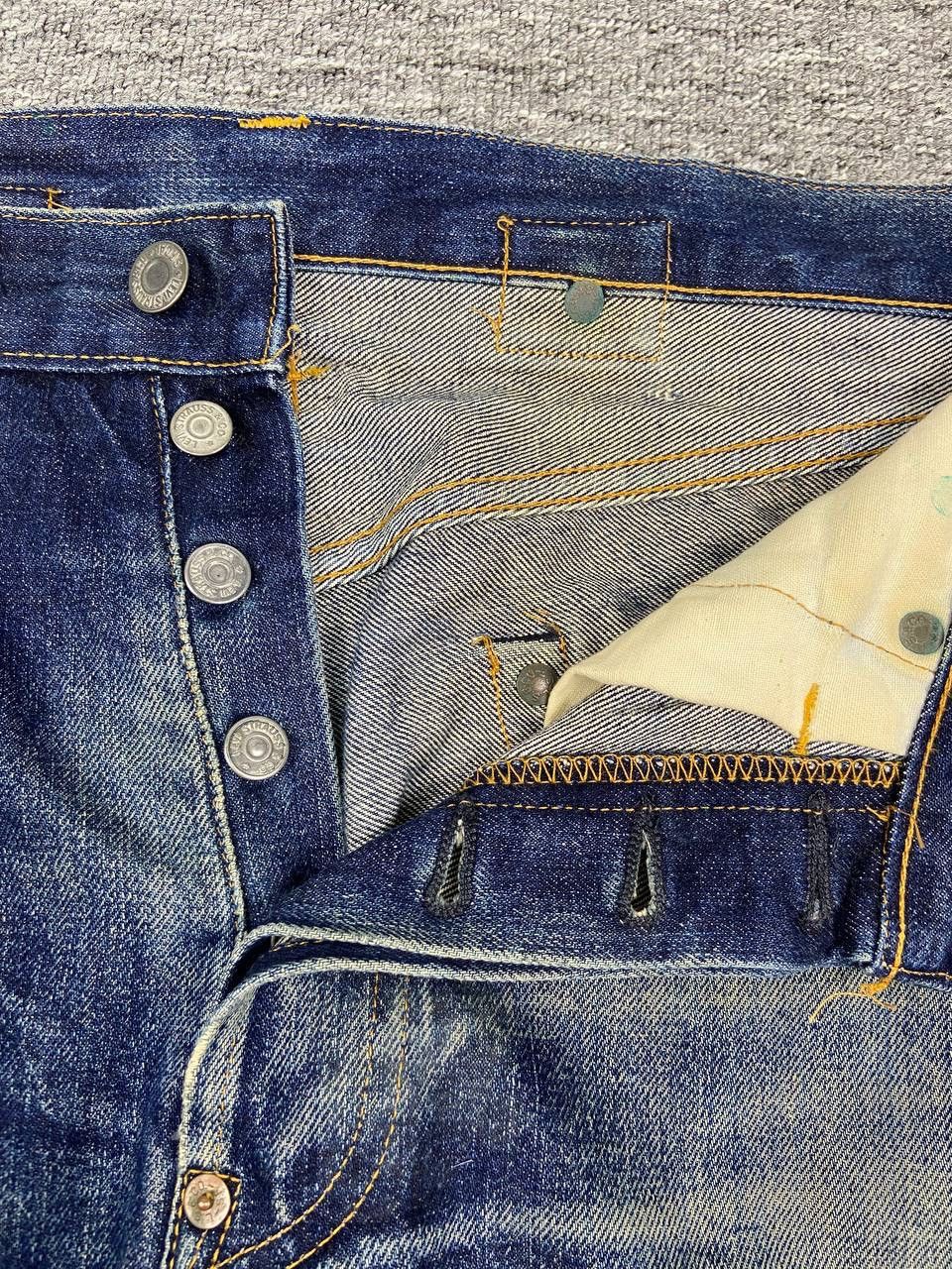 Levi's Distressed 90s Levis 201XX Big E Buckle Back Selvedge Denim Size US 31 - 6 Thumbnail