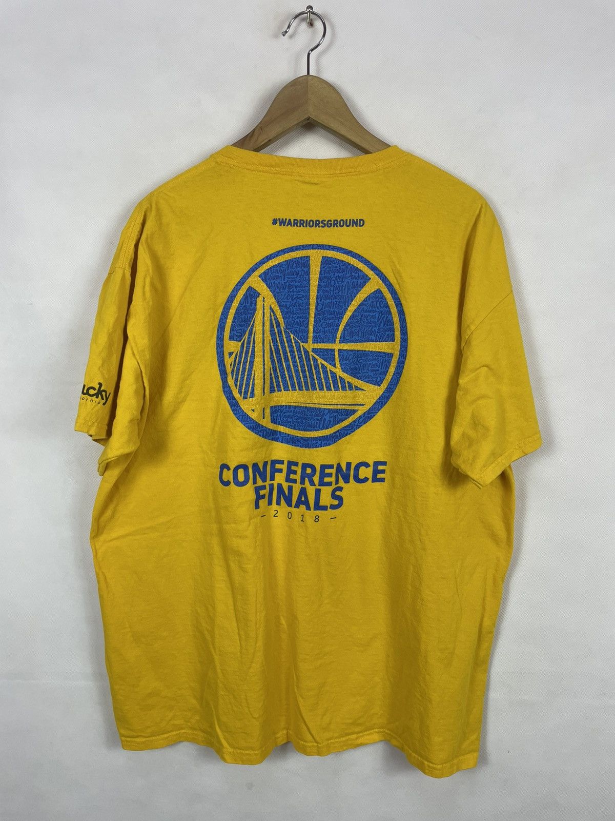 NBA × Vintage NBA Warrior Golden State Tshirt Size US XL / EU 56 / 4 - 5 Thumbnail