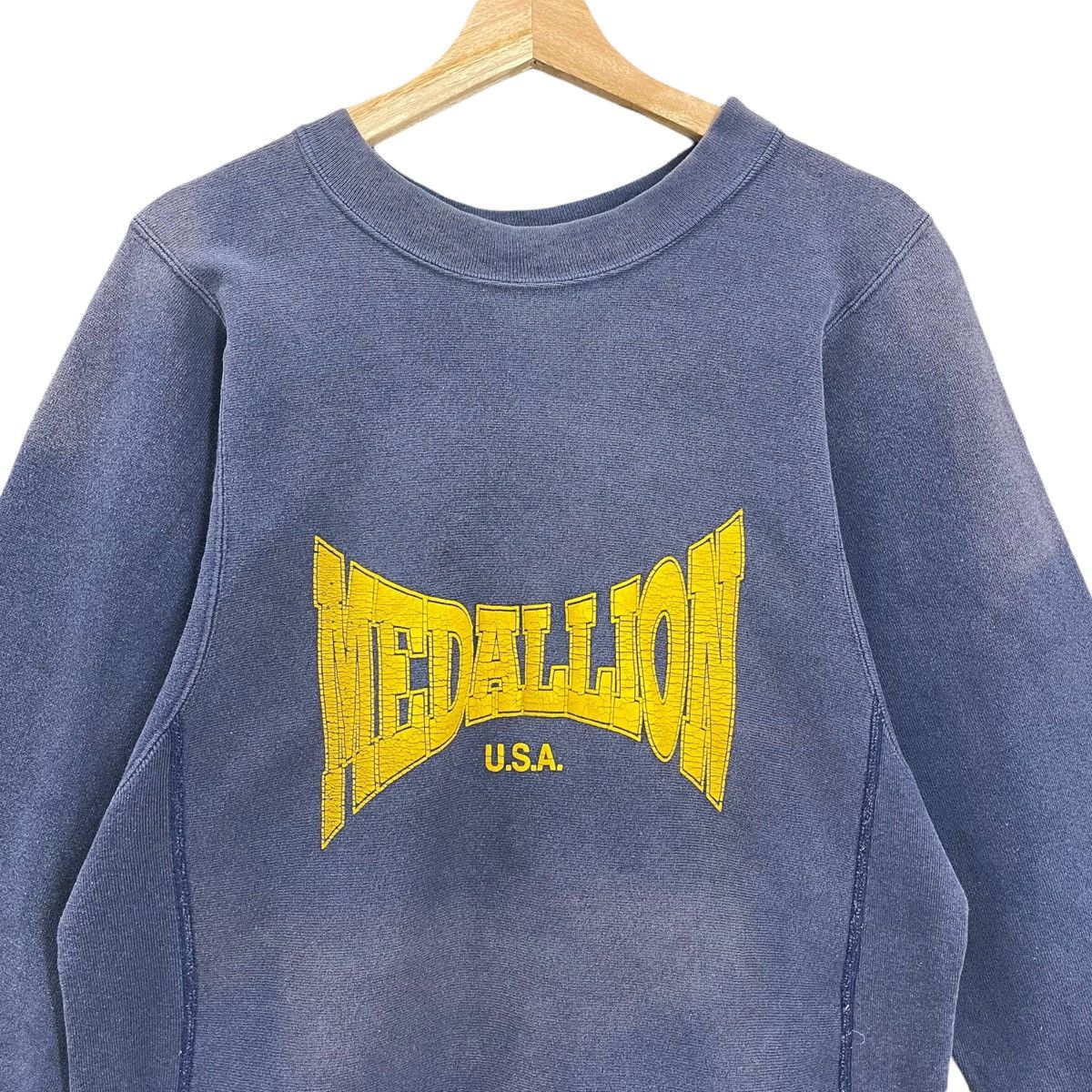 Vintage 90s Medallion Usa Big Logo Crewneck Sweatshirt Size M Size US M / EU 48-50 / 2 - 5 Thumbnail