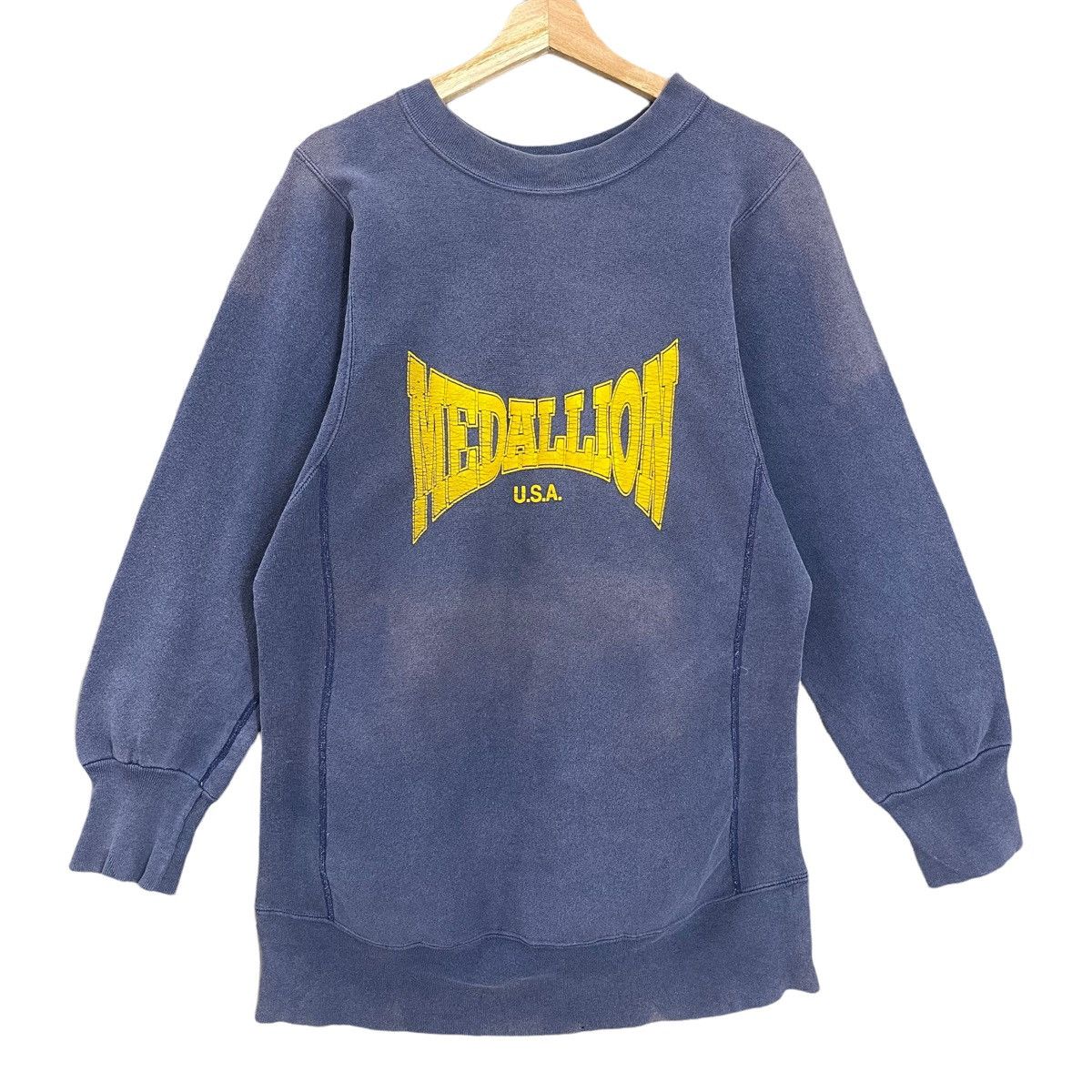 Vintage 90s Medallion Usa Big Logo Crewneck Sweatshirt Size M Size US M / EU 48-50 / 2 - 1 Thumbnail