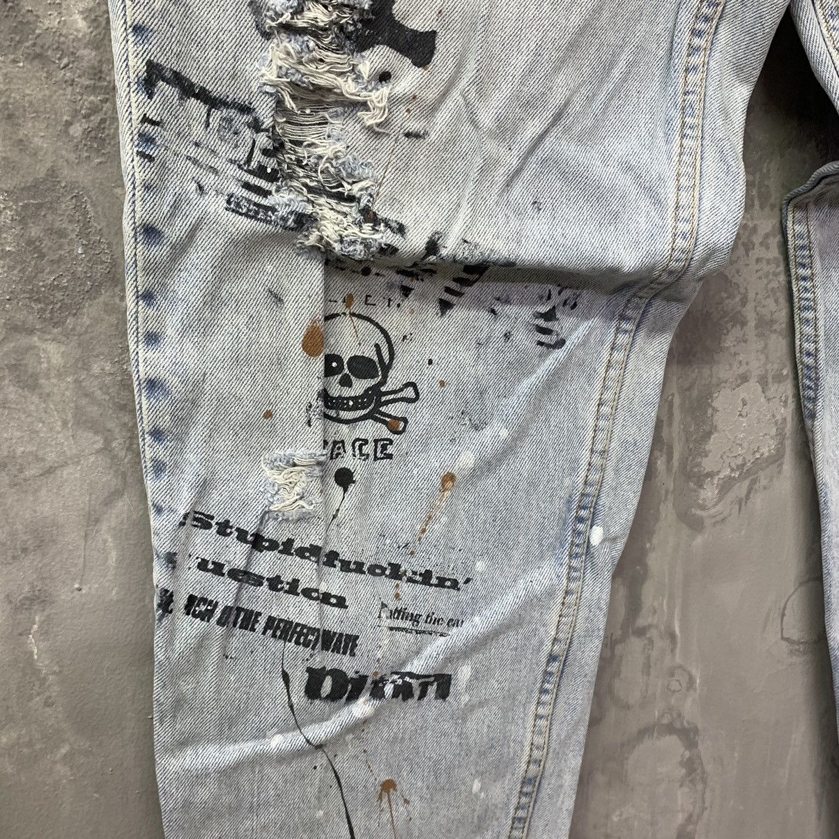 Levi's × Seditionaries × Vintage Vintage Distressed Levi’s X Murder Disco X Size US 32 / EU 48 - 7 Thumbnail