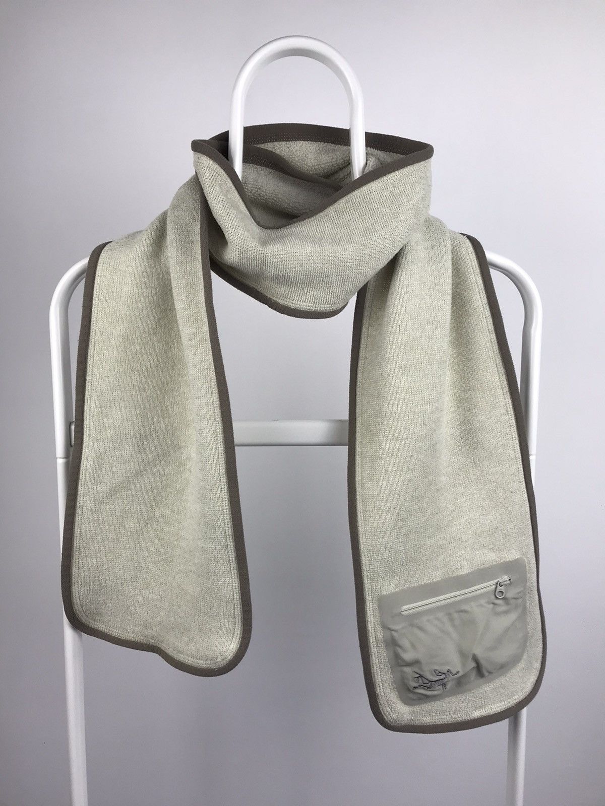 Arc'teryx Vintage Arcteryx Fleece Pocket Scarf Size ONE SIZE - 1 Thumbnail