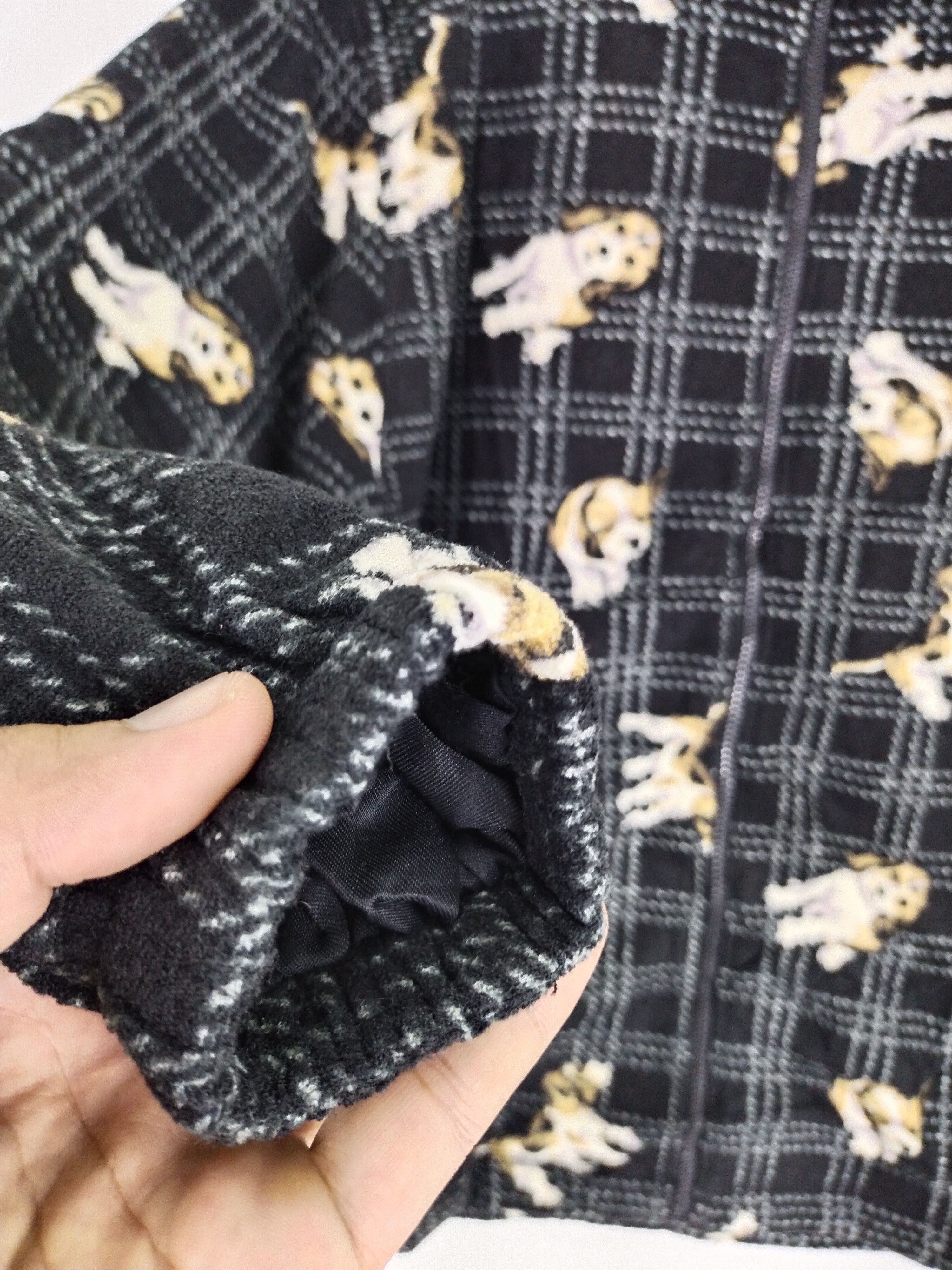 Japanese Brand × Vintage Vintage All Overprint Dogs Wool Size US M / EU 48-50 / 2 - 5 Thumbnail
