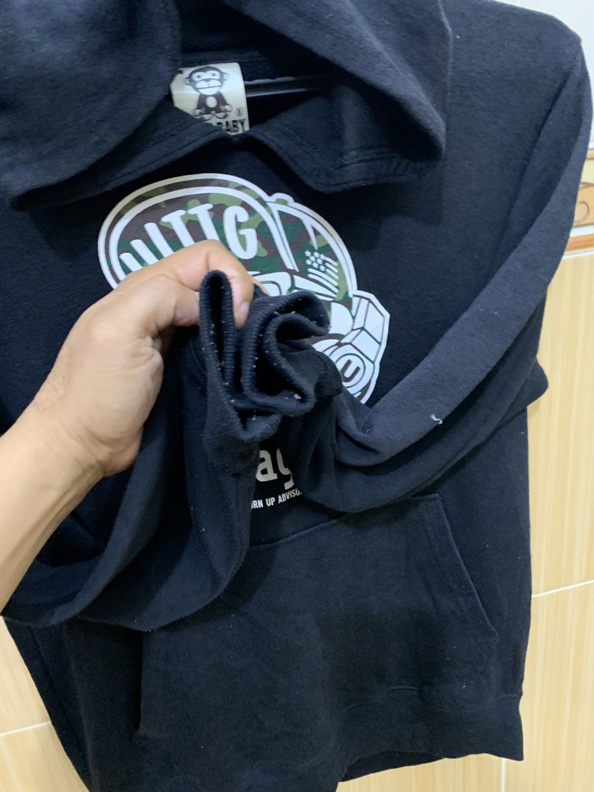 Japanese Brand × Vintage Uittg baby hoodie sweatshirt Big Print saiz M Size US M / EU 48-50 / 2 - 5 Thumbnail