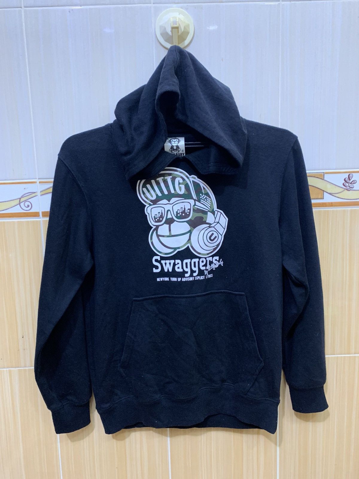 Japanese Brand × Vintage Uittg baby hoodie sweatshirt Big Print saiz M Size US M / EU 48-50 / 2 - 1 Thumbnail