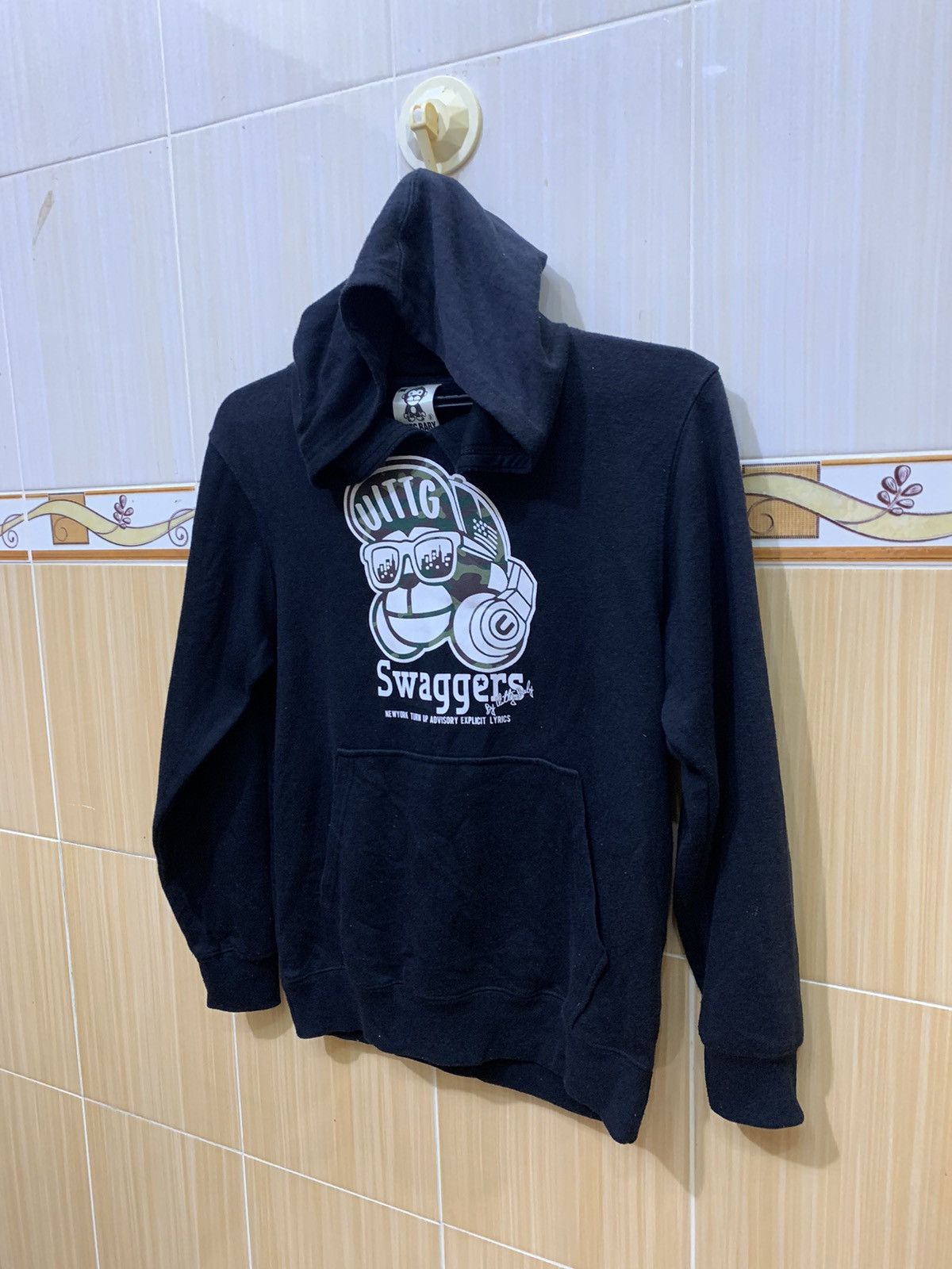 Japanese Brand × Vintage Uittg baby hoodie sweatshirt Big Print saiz M Size US M / EU 48-50 / 2 - 4 Thumbnail