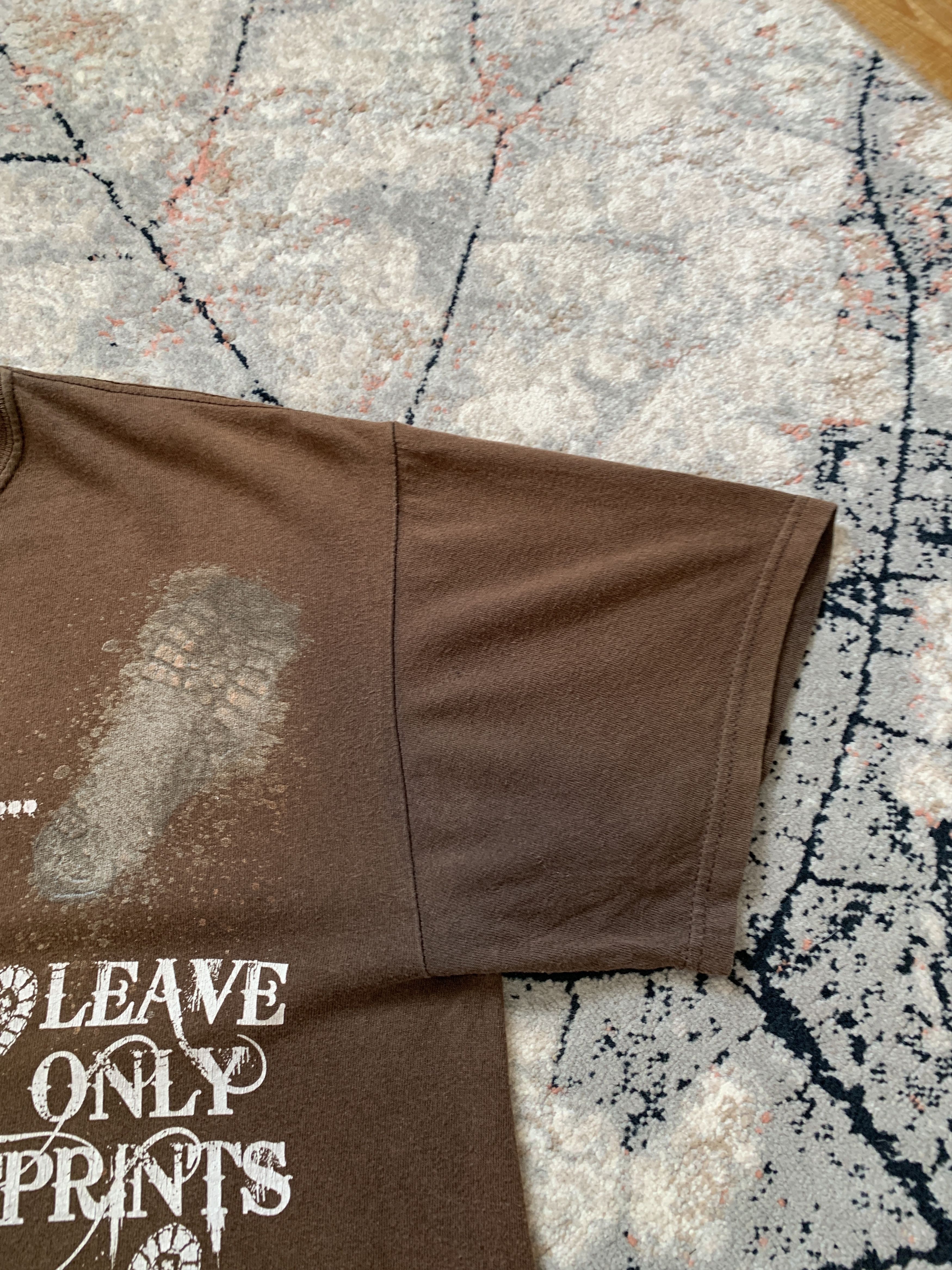 Other Take Only Memories Leave Only Footprint T-Shirt Size US M / EU 48-50 / 2 - 8 Thumbnail
