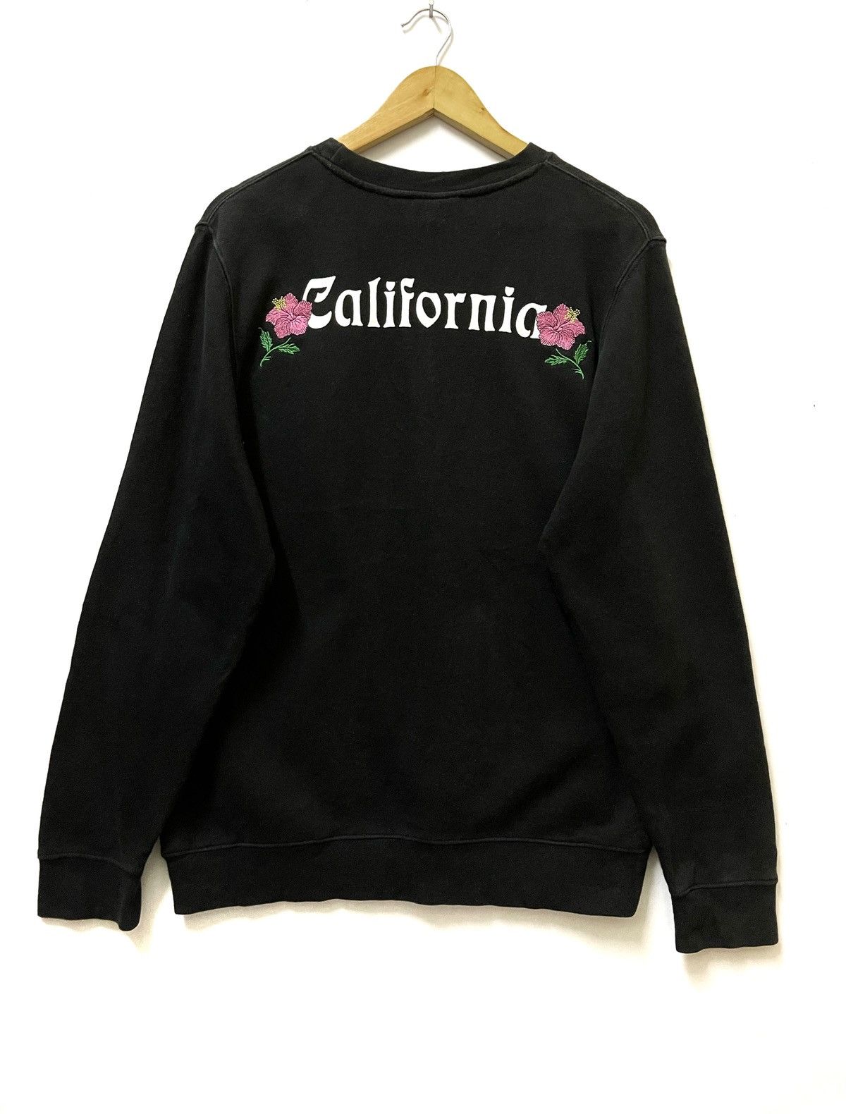 Stussy Stussy Embroidered California Flower Sweatshirt Black Size US L / EU 52-54 / 3 - 3 Thumbnail