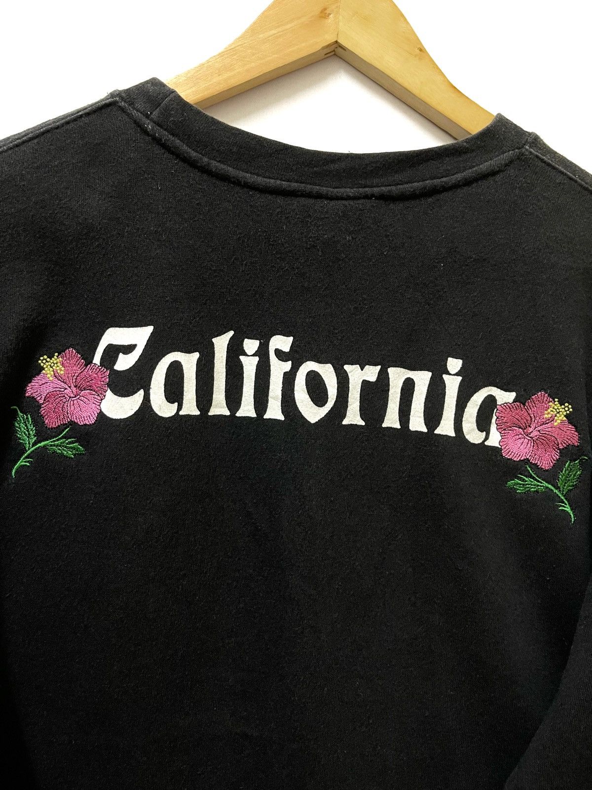 Stussy Stussy Embroidered California Flower Sweatshirt Black Size US L / EU 52-54 / 3 - 4 Thumbnail