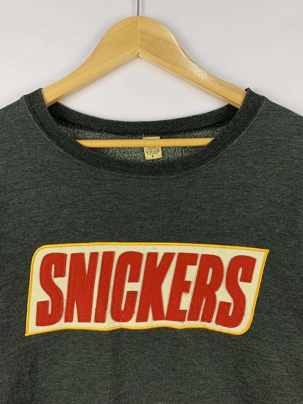 Japanese Brand Snickers Spellout Sweatshirt Grey Large Size US L / EU 52-54 / 3 - 3 Thumbnail