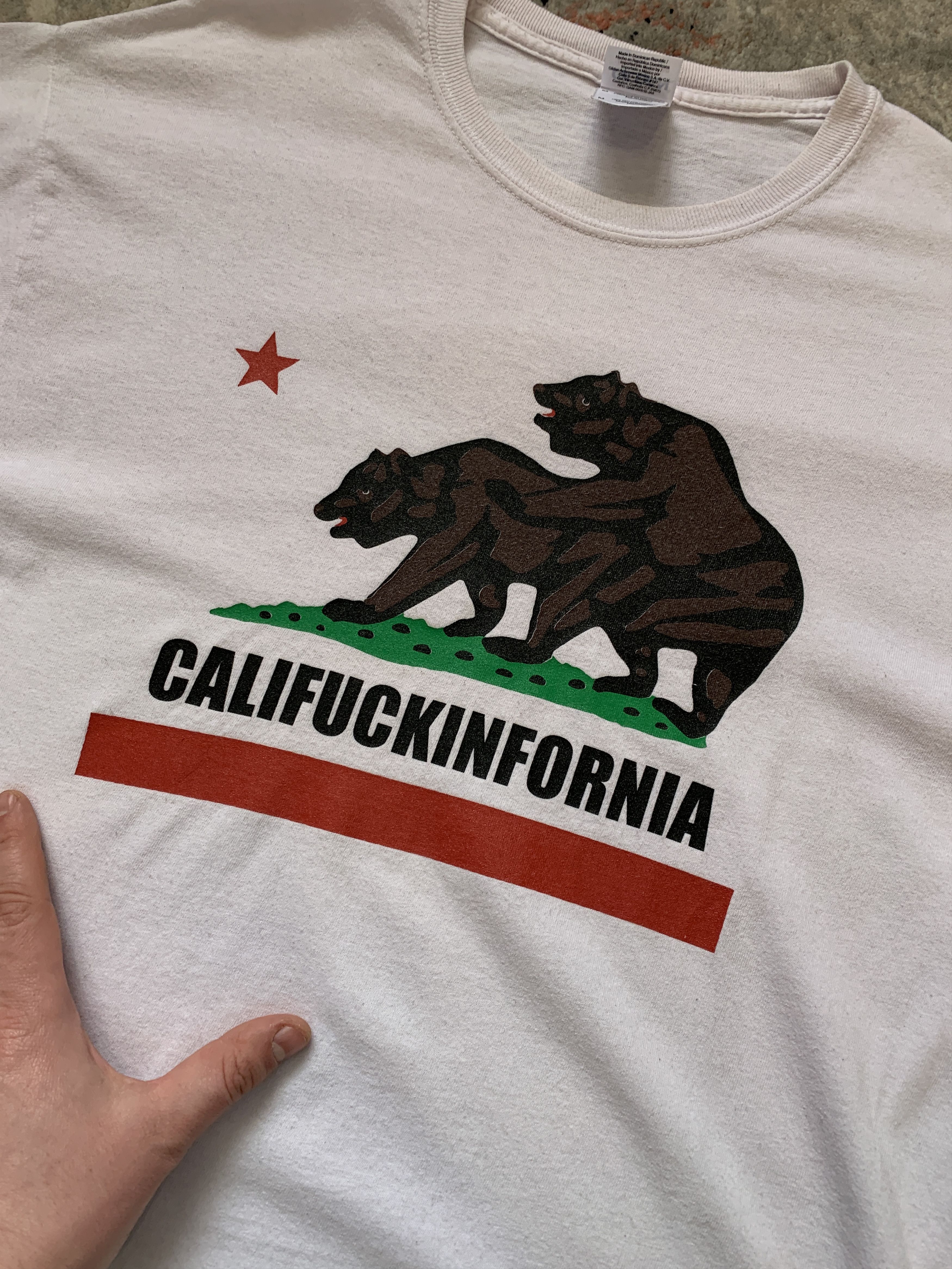 Gildan Califuckinfornia Vintage T-Shirt Size US M / EU 48-50 / 2 - 3 Thumbnail