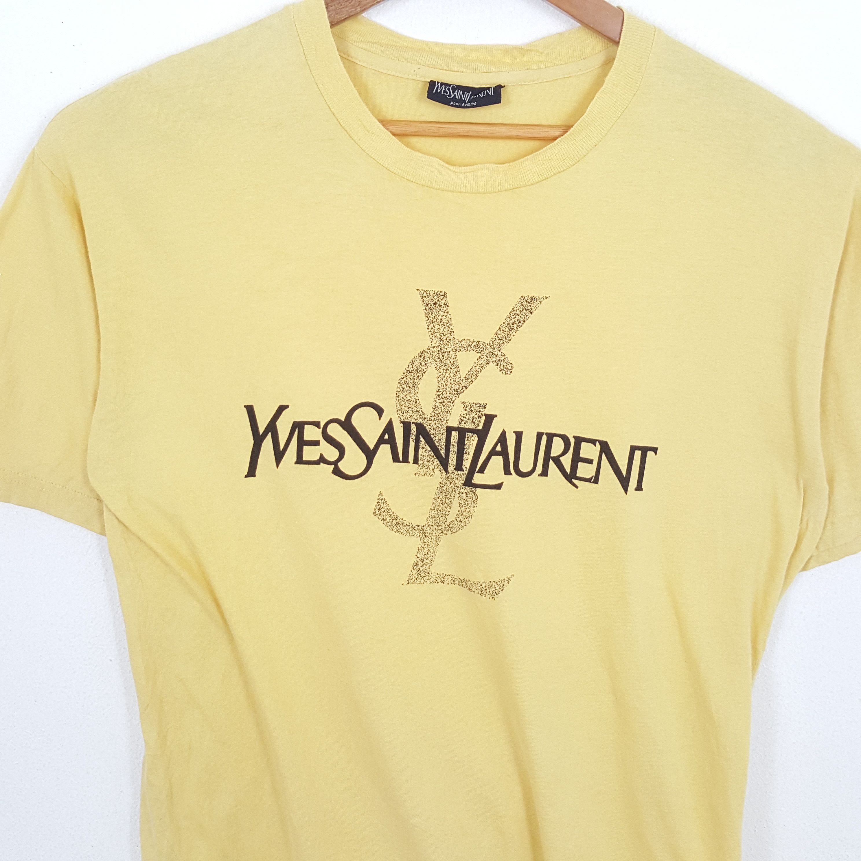 Vintage YVES SAINT LAURENT Spell Out Design T-Shirt