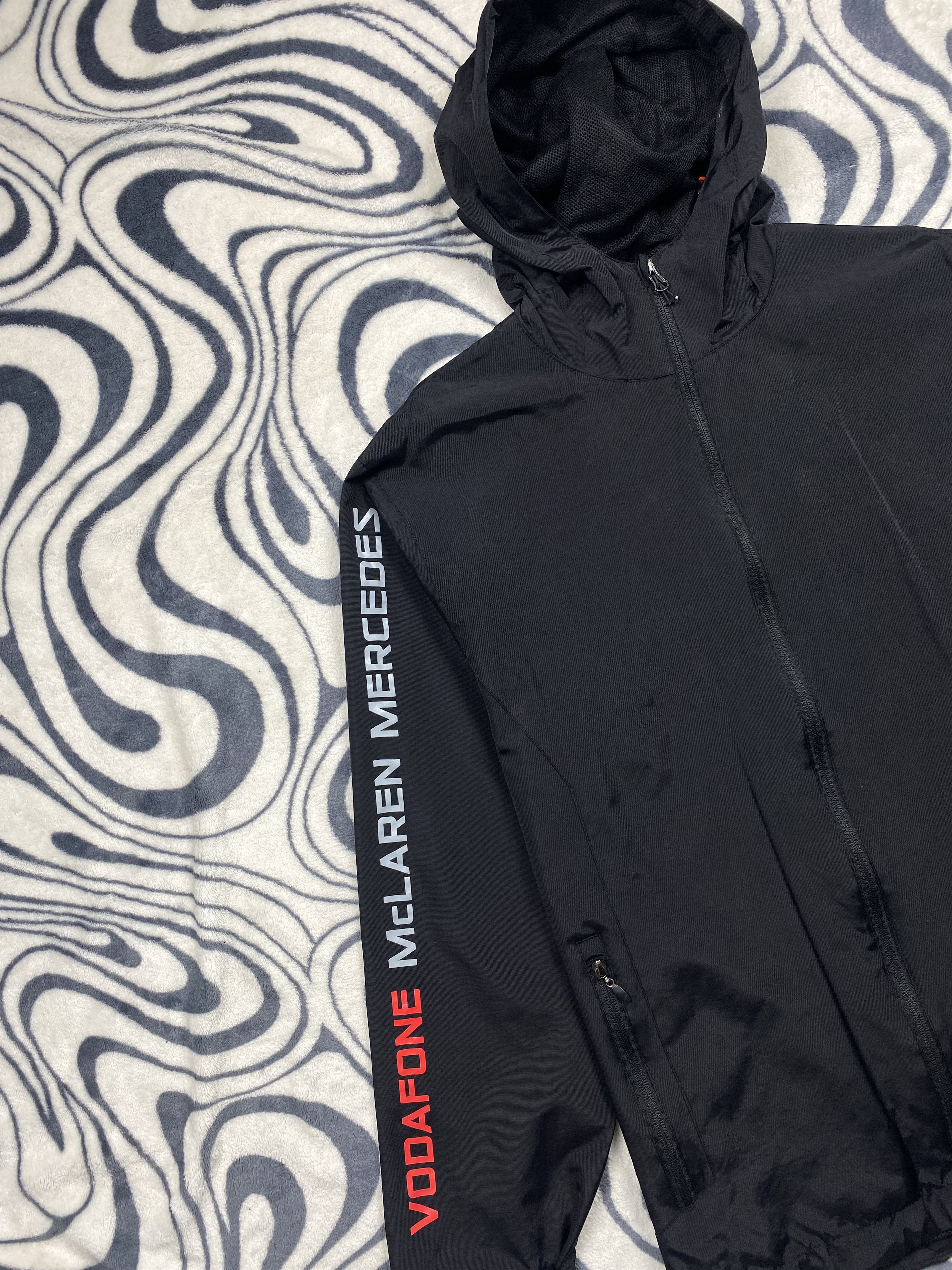 Mercedes-Benz Vintage Vodafone McLaren Mercedes Jacket Size US L / EU 52-54 / 3 - 3 Thumbnail