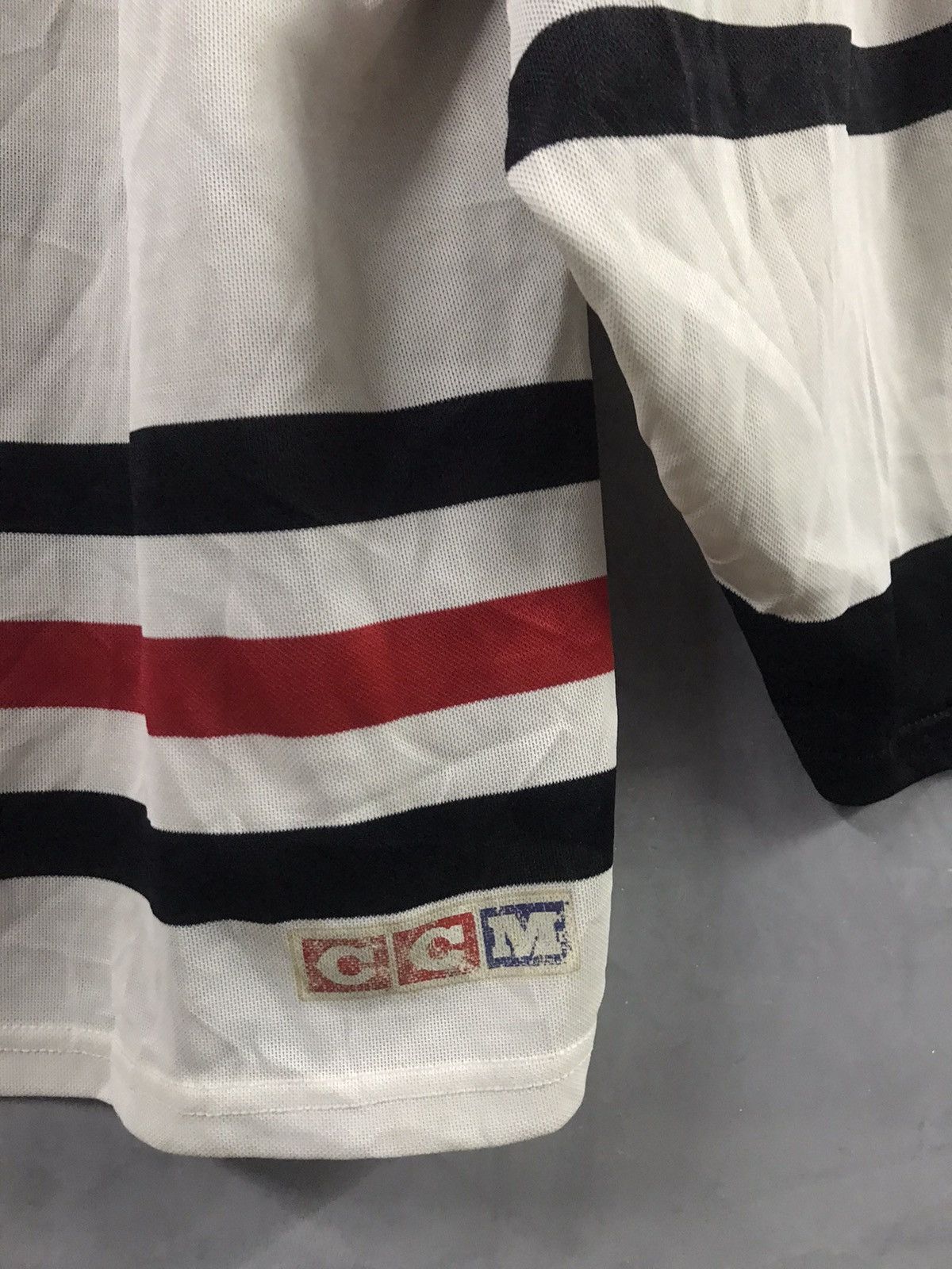 NFL × NHL × Vintage Vintage Chicago Blackhawks NHL CCM Size US M / EU 48-50 / 2 - 7 Thumbnail