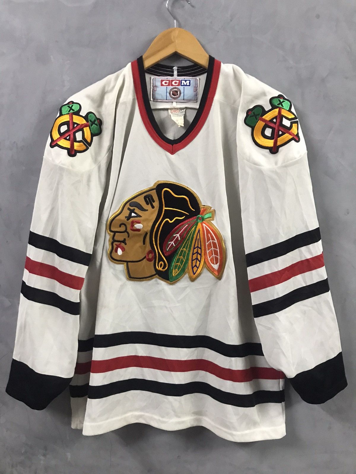 NFL × NHL × Vintage Vintage Chicago Blackhawks NHL CCM Size US M / EU 48-50 / 2 - 4 Thumbnail