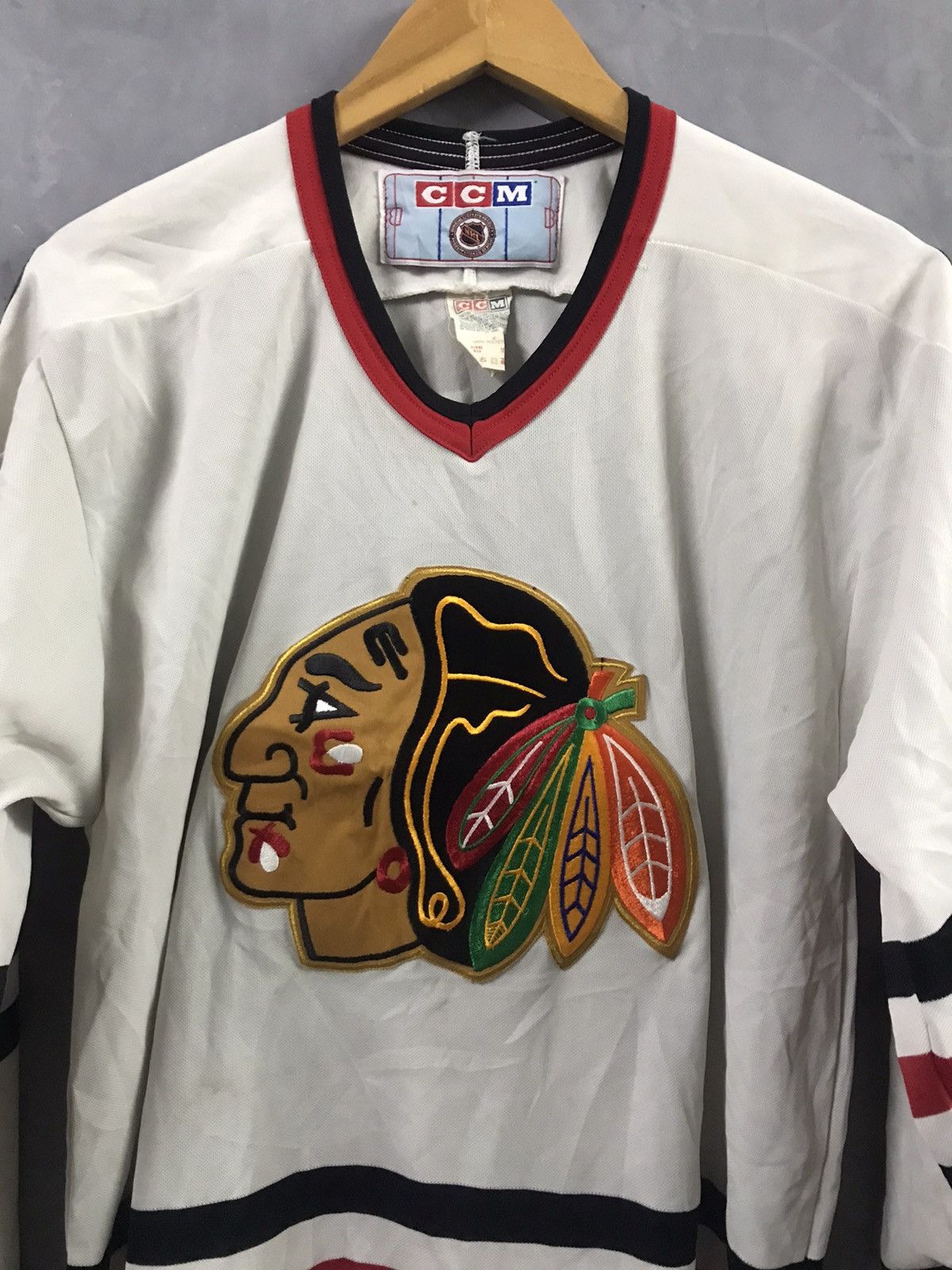 NFL × NHL × Vintage Vintage Chicago Blackhawks NHL CCM Size US M / EU 48-50 / 2 - 3 Thumbnail