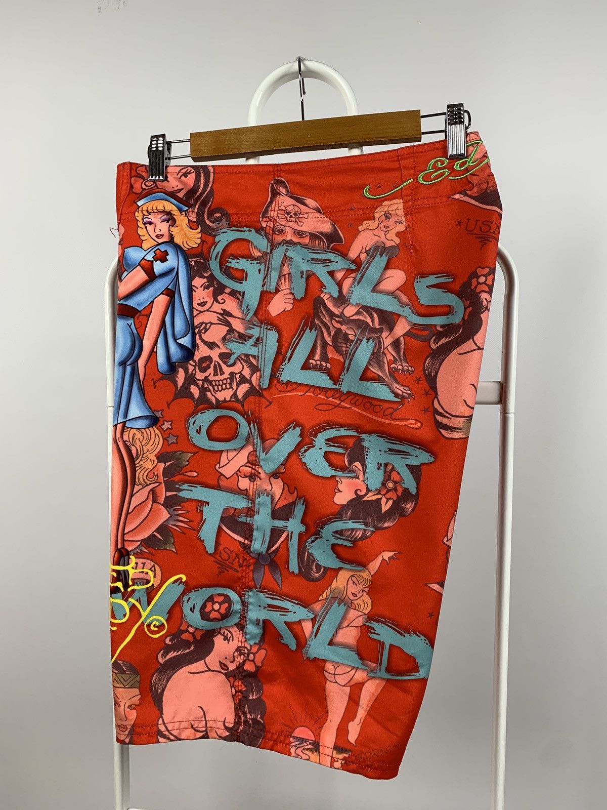 Christian Audigier Vintage Ed Hardy Girls All Over The World Swimming Shorts Size US 33 - 4 Thumbnail