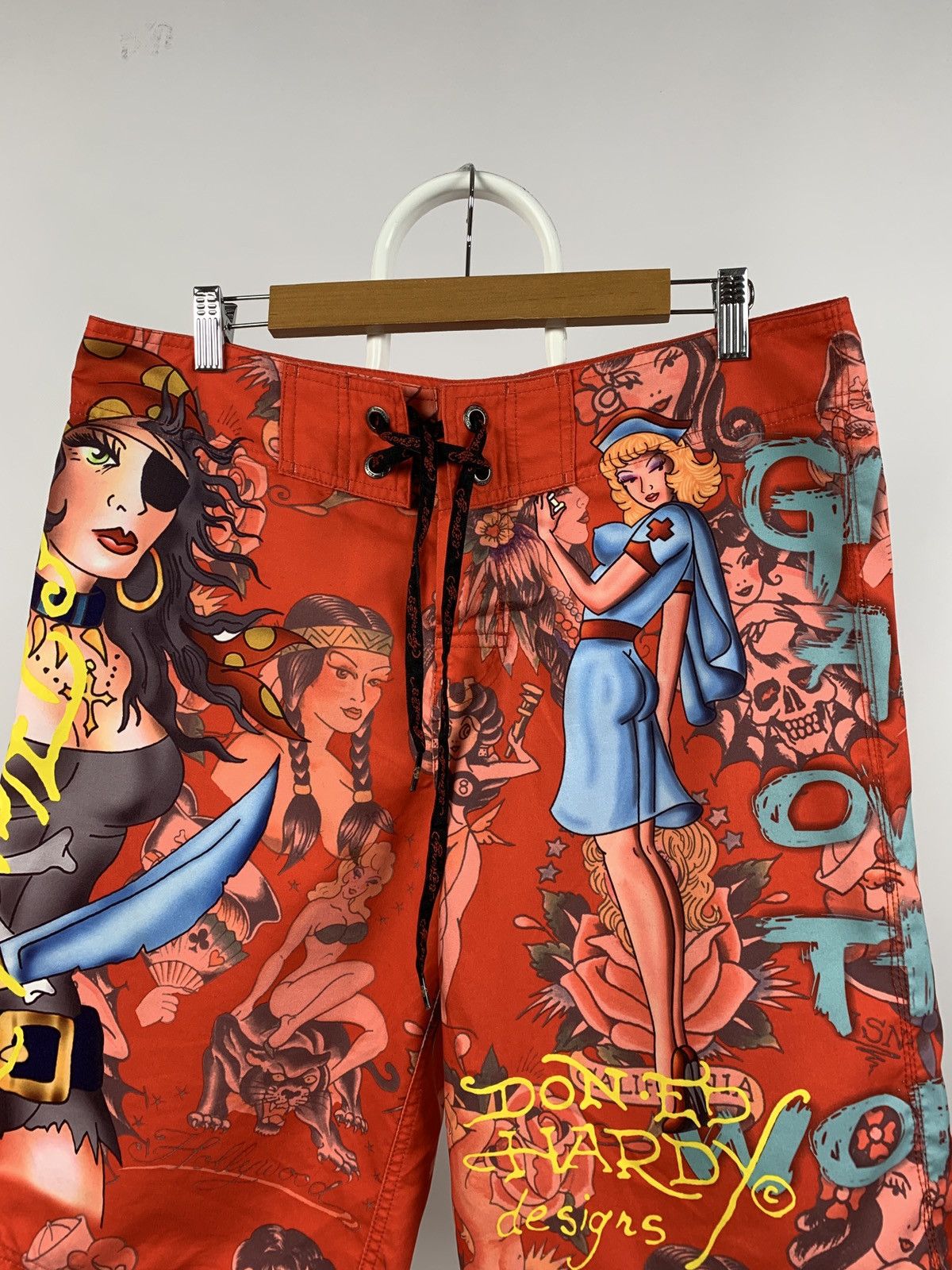 Christian Audigier Vintage Ed Hardy Girls All Over The World Swimming Shorts Size US 33 - 5 Thumbnail