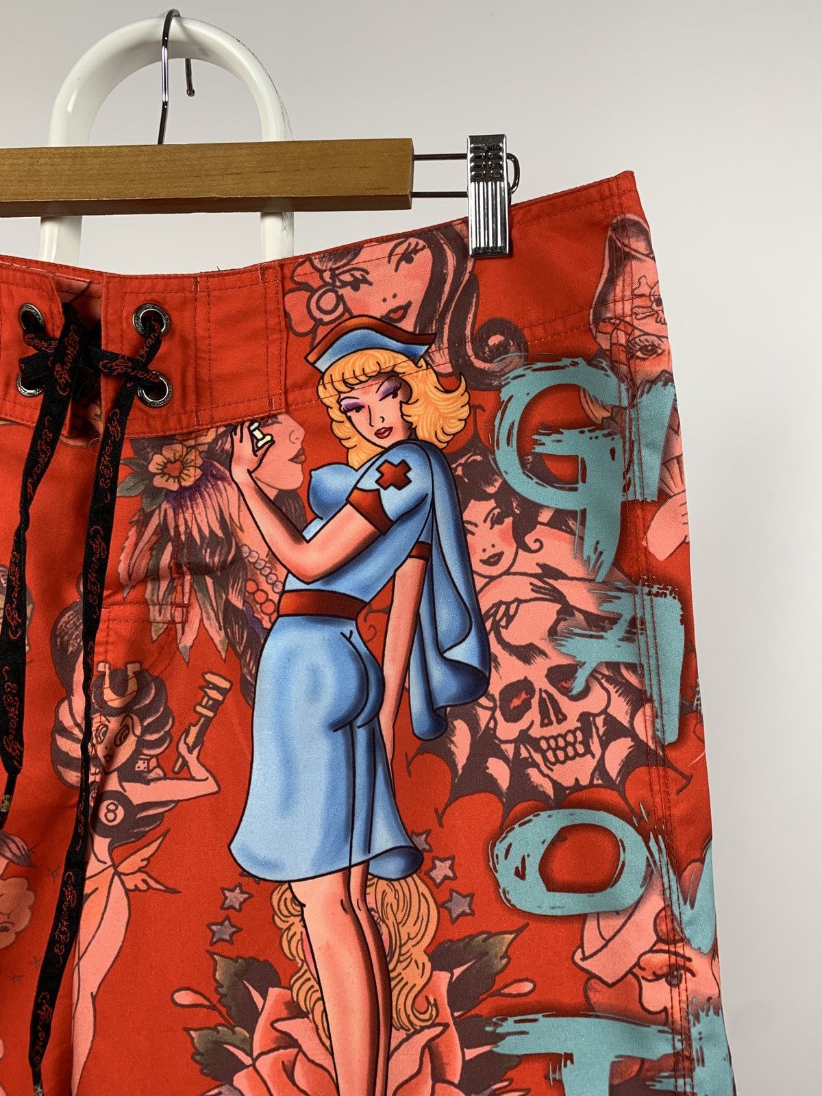 Christian Audigier Vintage Ed Hardy Girls All Over The World Swimming Shorts Size US 33 - 6 Thumbnail