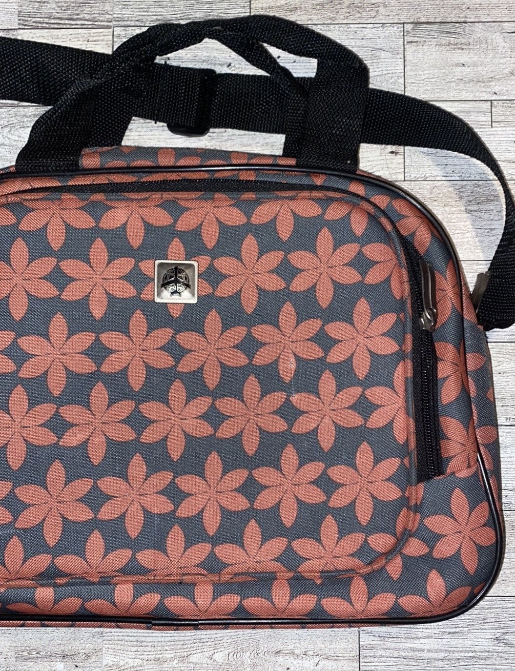 Vintage Retro, Floral, Airline Carry On Bag, Small/Medium Size ONE SIZE - 3 Thumbnail