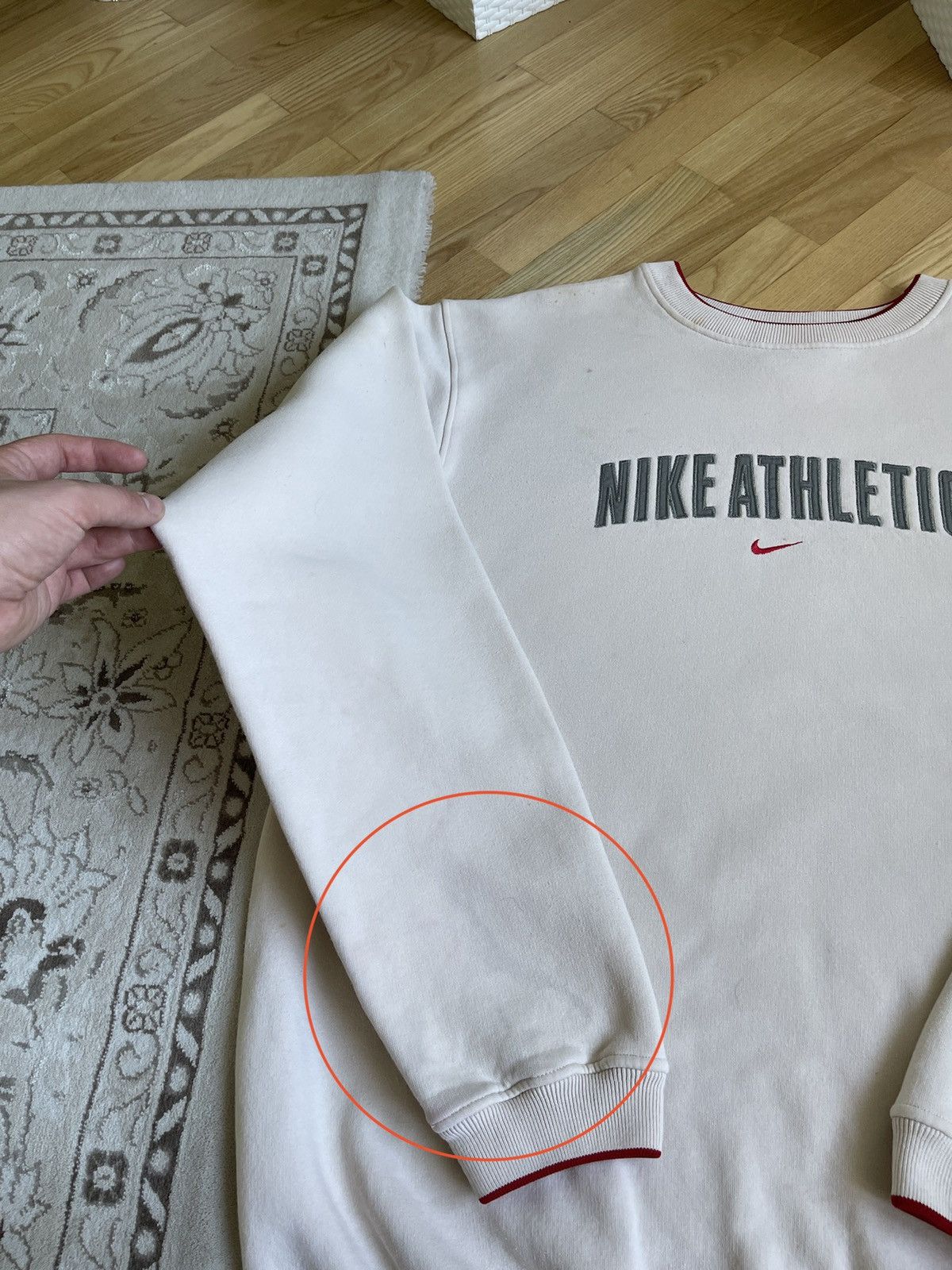 Nike Vintage Y2K Nike Spellout Sweatshirt Cream Center Logo Size US XL / EU 56 / 4 - 11 Thumbnail
