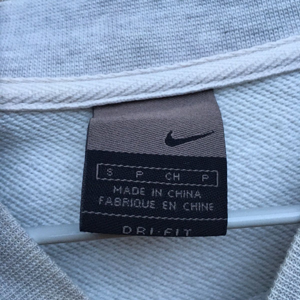 Nike × Sports Specialties × Vintage Vintage Nike Dri-Fit Crewneck Sweatshirt Size US S / EU 44-46 / 1 - 7 Thumbnail