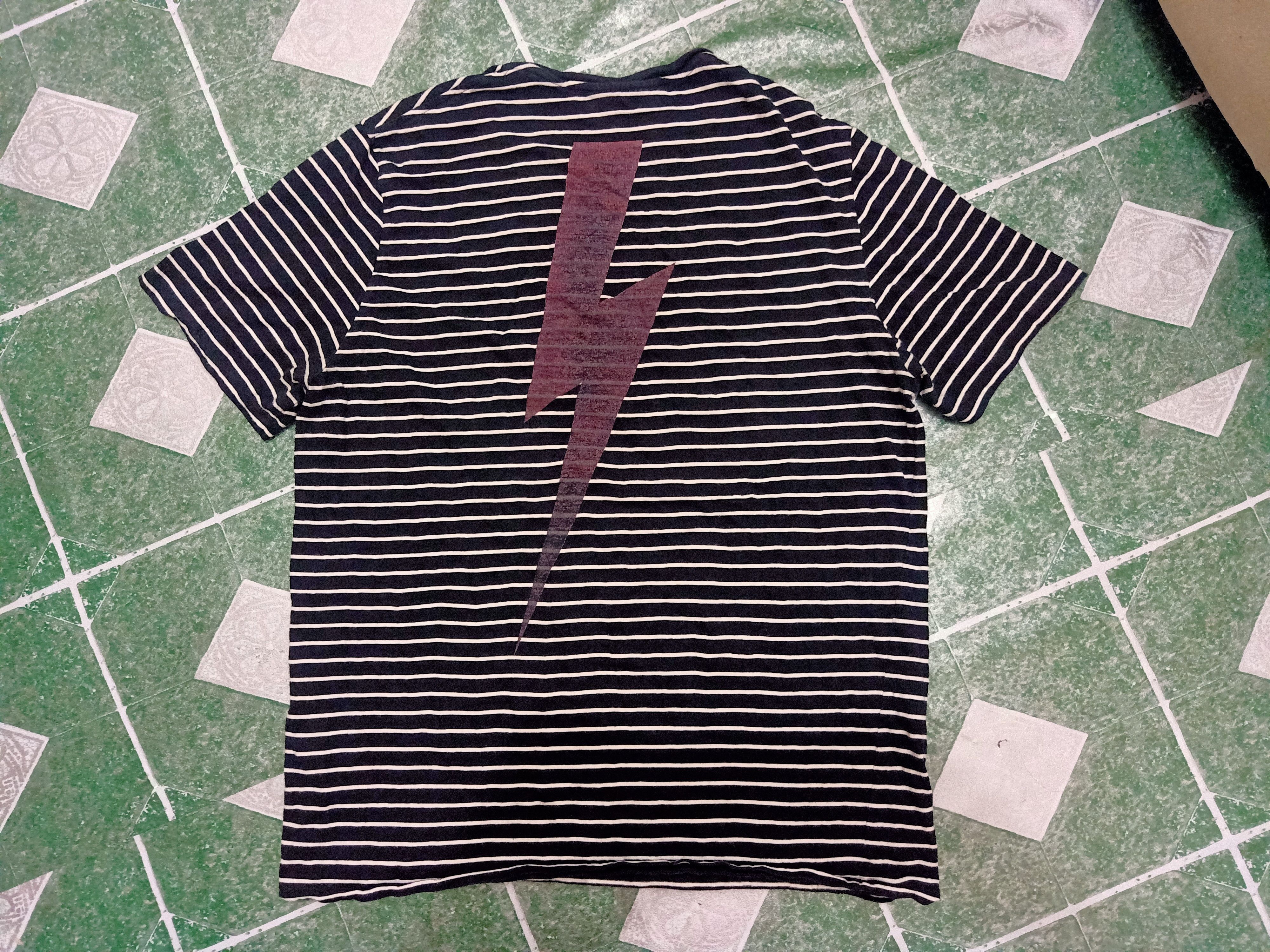Neil Barrett Neil Barrett Contrast Bolt Striped t shirt Size US L / EU 52-54 / 3 - 6 Thumbnail