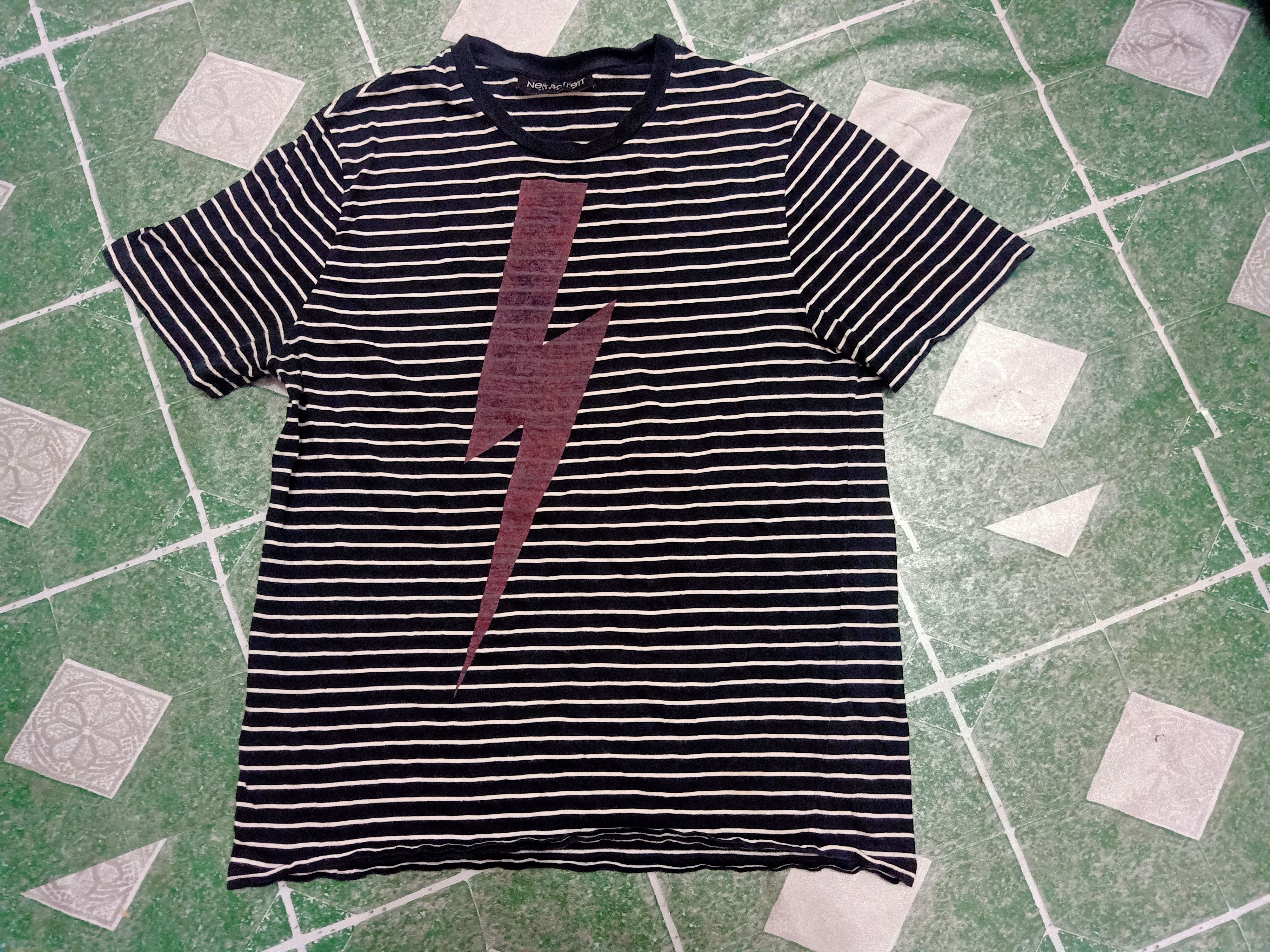 Neil Barrett Neil Barrett Contrast Bolt Striped t shirt Size US L / EU 52-54 / 3 - 1 Thumbnail