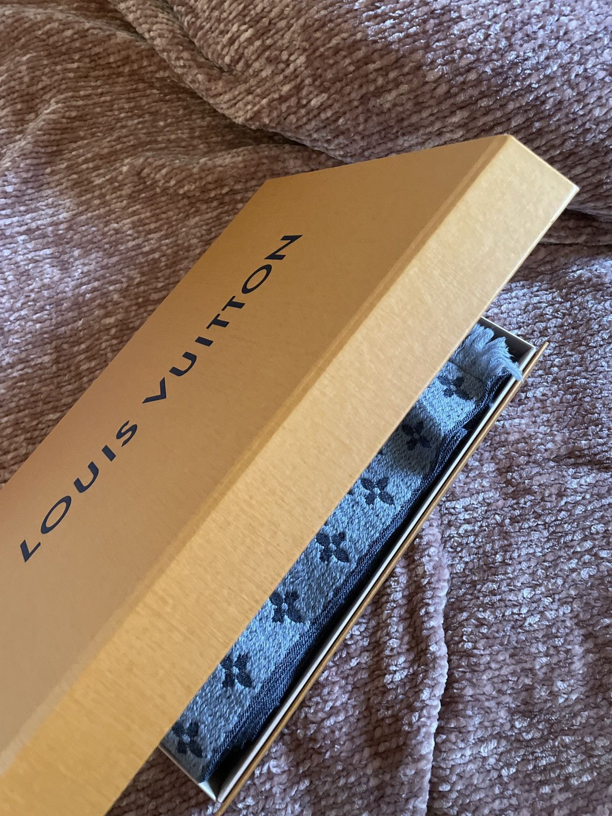 Louis Vuitton MONOGRAM CLASSIC SCARF Size ONE SIZE - 6 Thumbnail