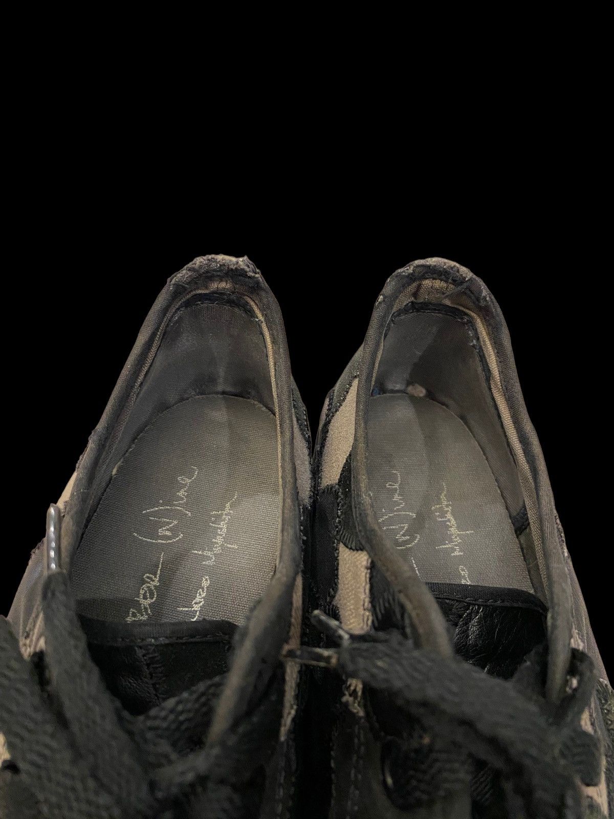 Number (N)ine NUMBER (N)INE “TOUCH ME IM SICK” AW 2003 CRYING HEART SHOES Size US 8 / EU 41 - 10 Thumbnail