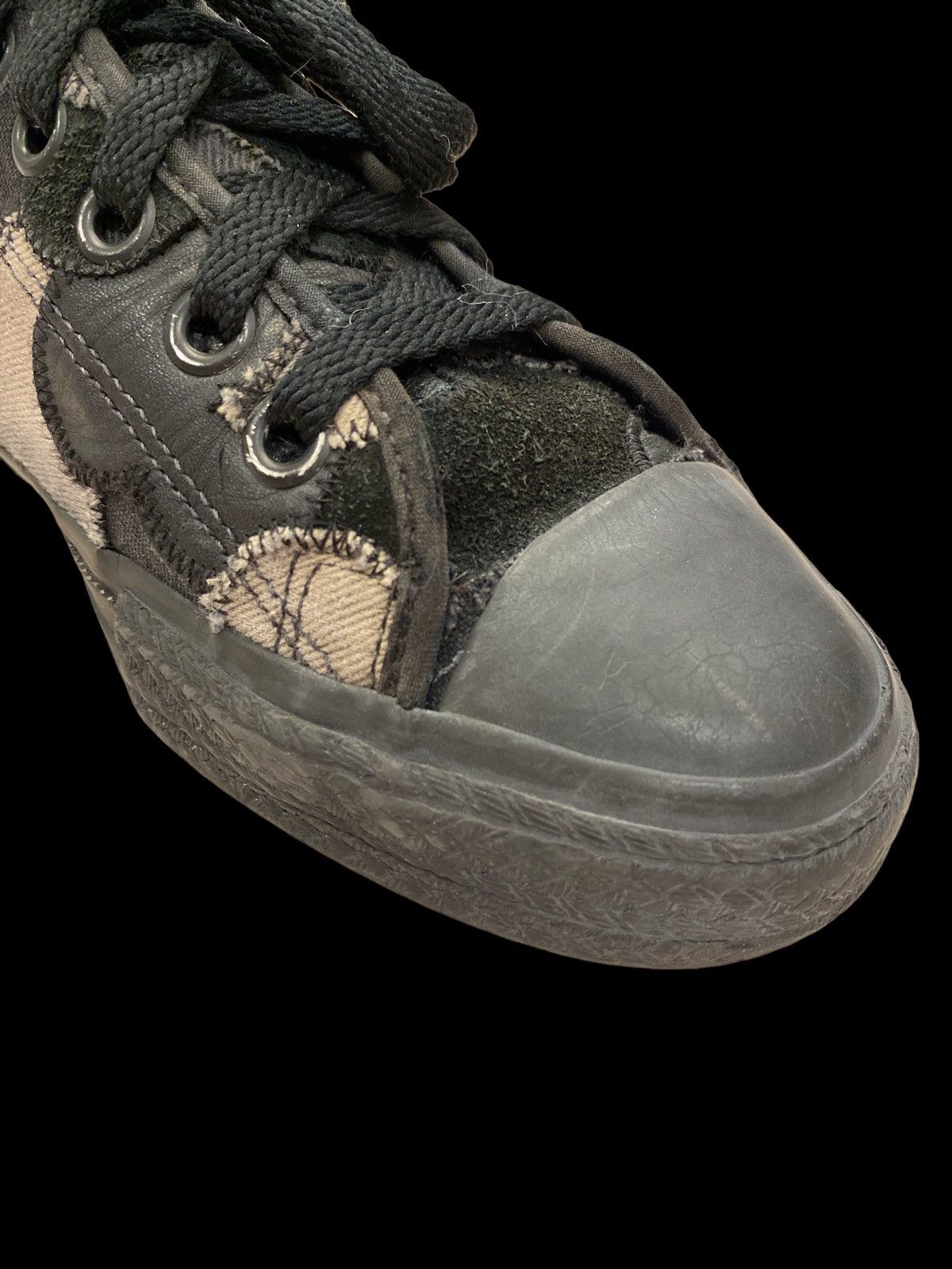 Number (N)ine NUMBER (N)INE “TOUCH ME IM SICK” AW 2003 CRYING HEART SHOES Size US 8 / EU 41 - 15 Thumbnail