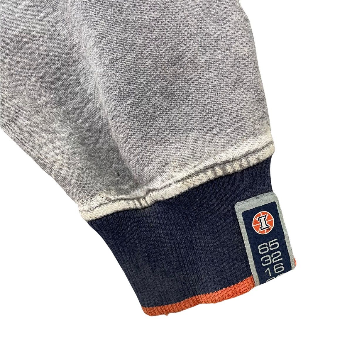 Nike 90s Nike illinois Big Logo Embroidered Hoodies Size XL Size US XL / EU 56 / 4 - 12 Thumbnail