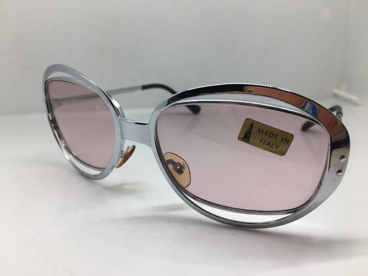 Vintage '66 MOD SPACE AGE OP ART ITALIA FENG SHUI SUNGLASSES Size ONE SIZE - 2 Thumbnail