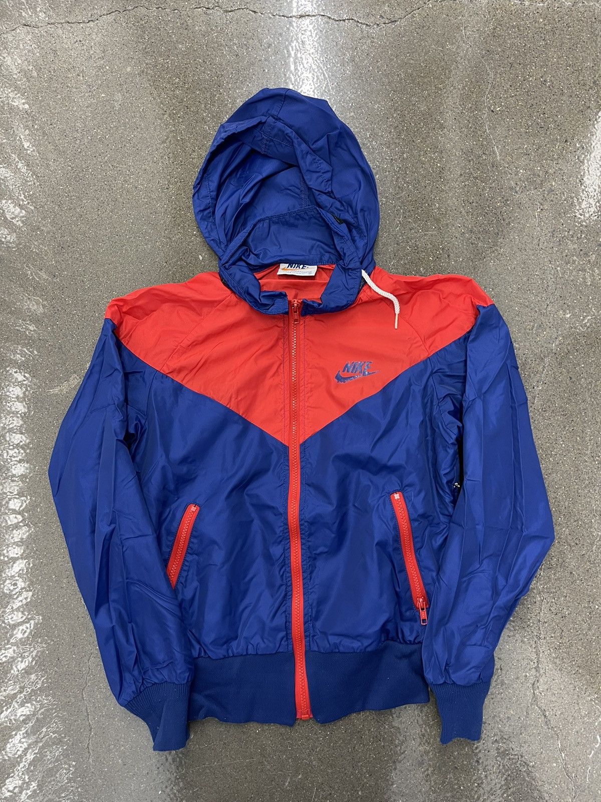 1980s nike windbreaker