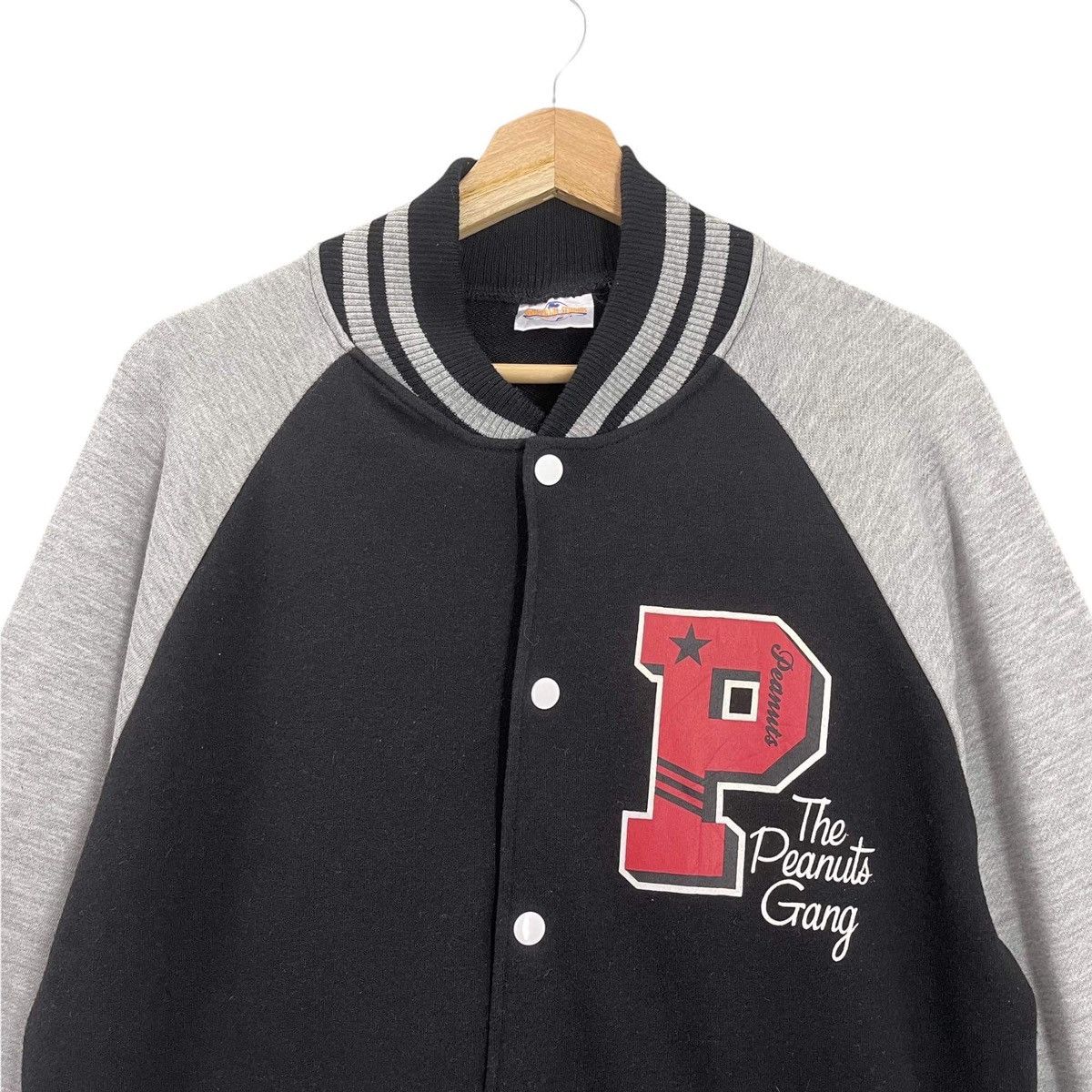 Japanese Brand × Peanuts × Universal Studios RARE!! Peanuts Big Logo Varsity Jacket Size M Size US M / EU 48-50 / 2 - 7 Thumbnail