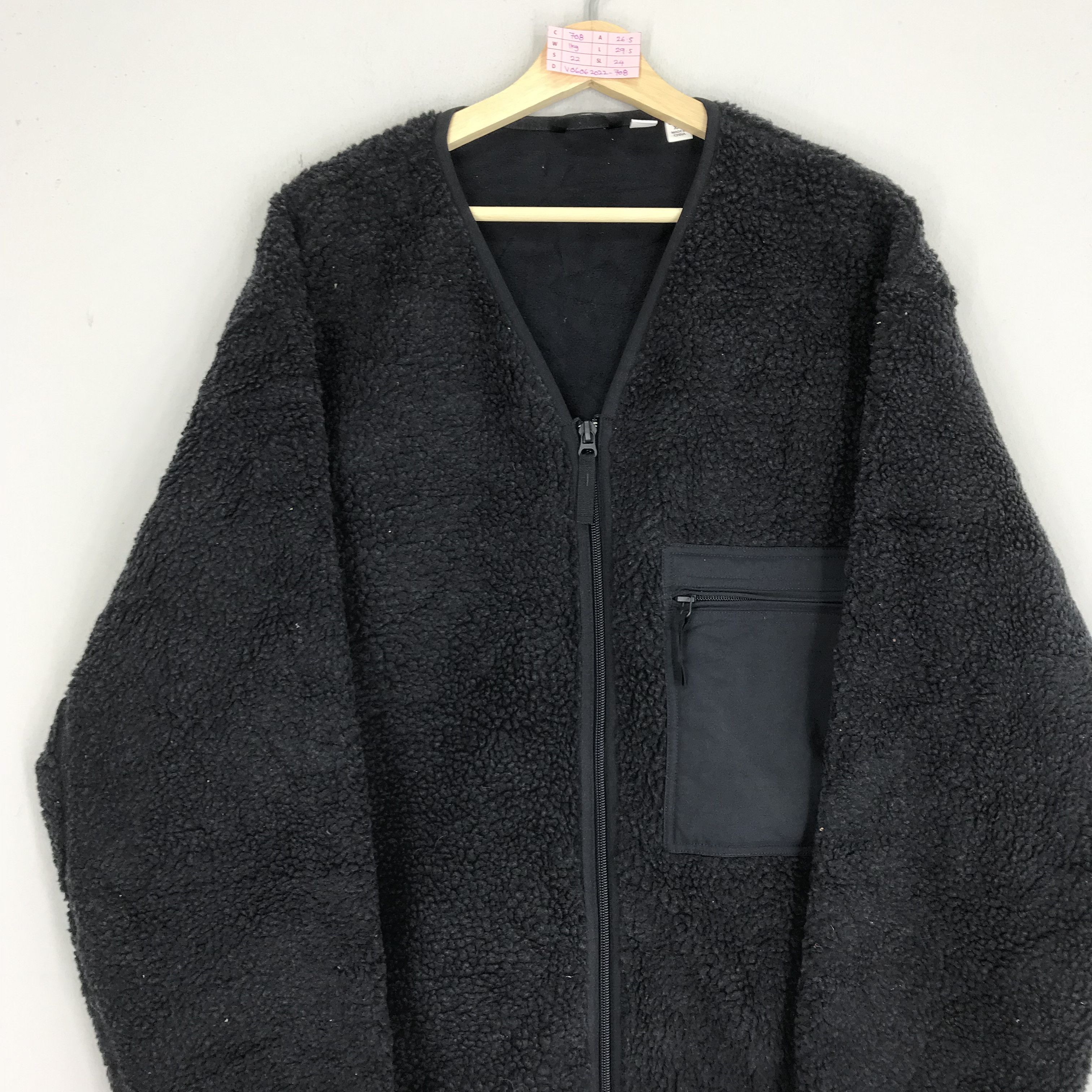 Japanese Brand Undercover x Uniqlo Bulky Fleece Sherpa Sweater Size US XL / EU 56 / 4 - 3 Thumbnail