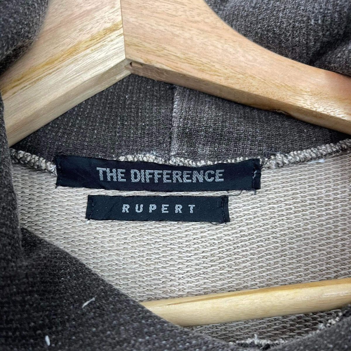 Japanese Brand The Difference Big Logo GD Design Hoodies Size S Size US S / EU 44-46 / 1 - 9 Thumbnail
