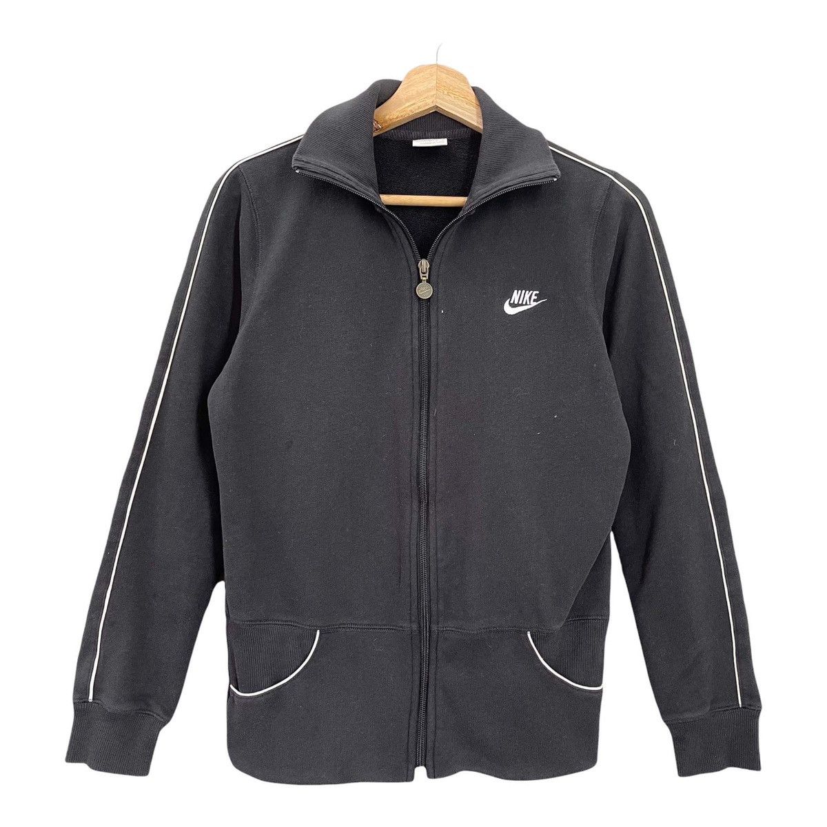 Nike × Vintage Vintage Nike Embroidered Small Logo Fullzip Sweater Size US S / EU 44-46 / 1 - 1 Thumbnail