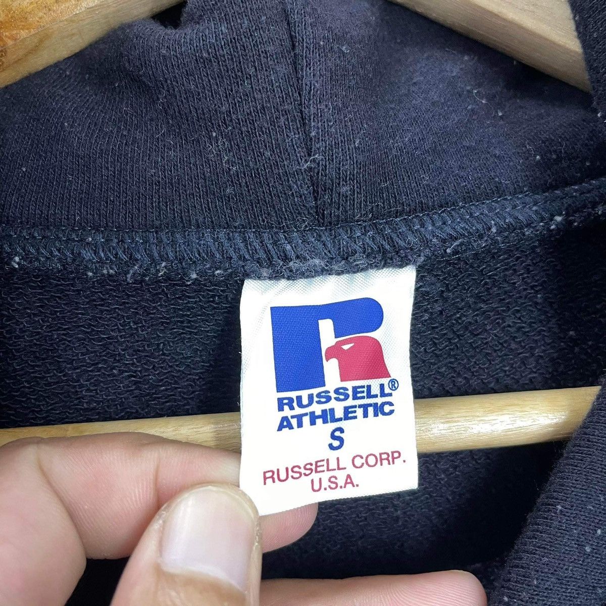 Russell Athletic × Vintage Vintage Russell Athletic Big Logo Pullover Hoodies Size S Size US S / EU 44-46 / 1 - 7 Thumbnail