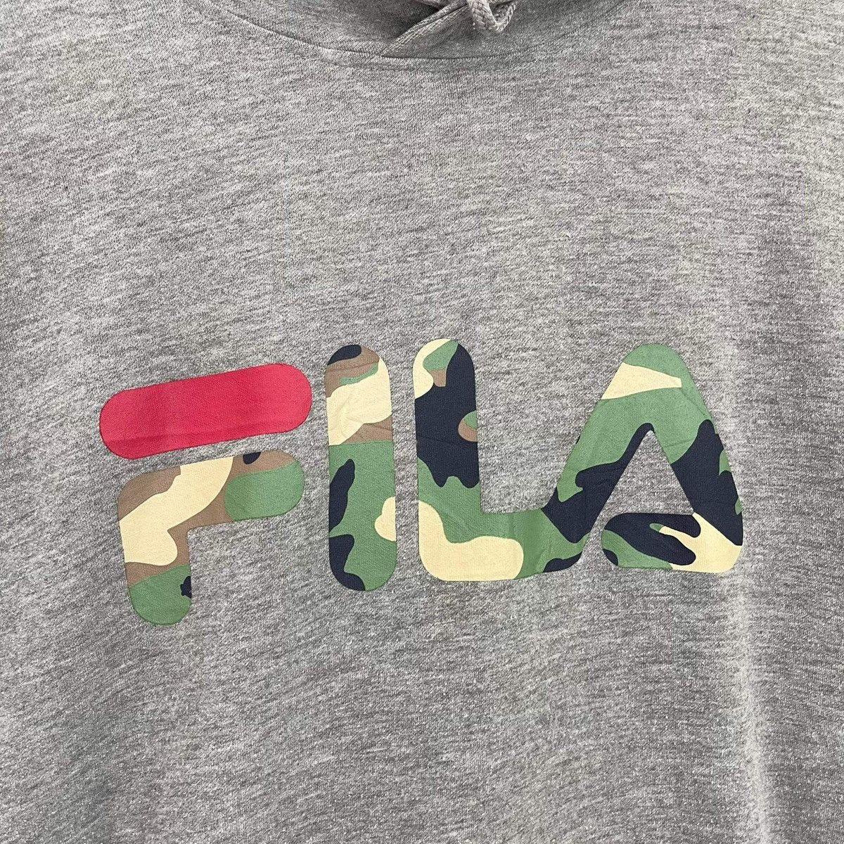 Fila Fila Camo Logo Big Logo Pullover Hoodies Size XL Size US XL / EU 56 / 4 - 5 Thumbnail