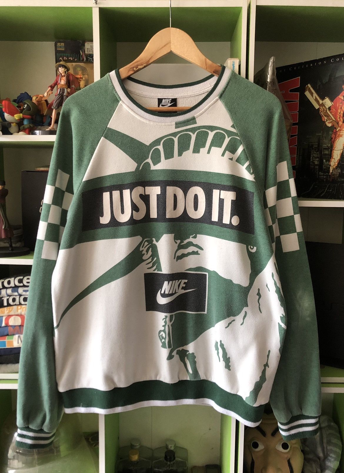 Nike Nike ACG Streetwear LIMITED EDITION NIKE FULLPRINT STATUE LIBERTY SWEATSHIRT Grailed