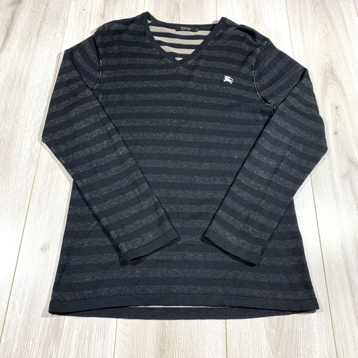Black Label × Burberry × Vintage Vintage Burberry Black Label Silk/Cotton V-Neck Sweater Size US S / EU 44-46 / 1 - 2 Thumbnail