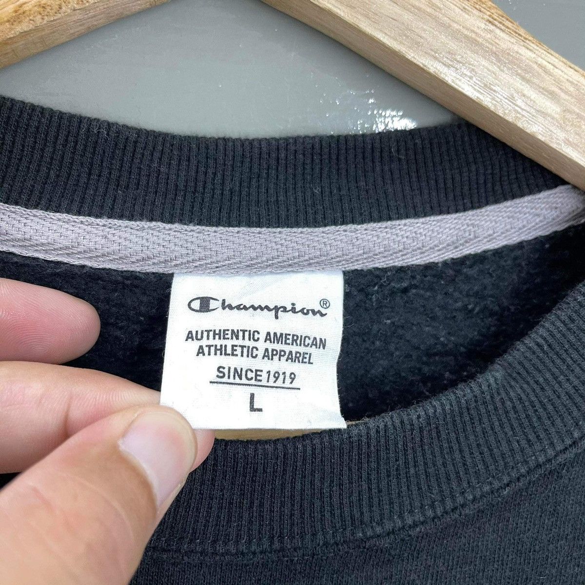 Champion Vintage Champion Script Logo Crewneck Sweatshirt Size M Size US M / EU 48-50 / 2 - 8 Thumbnail