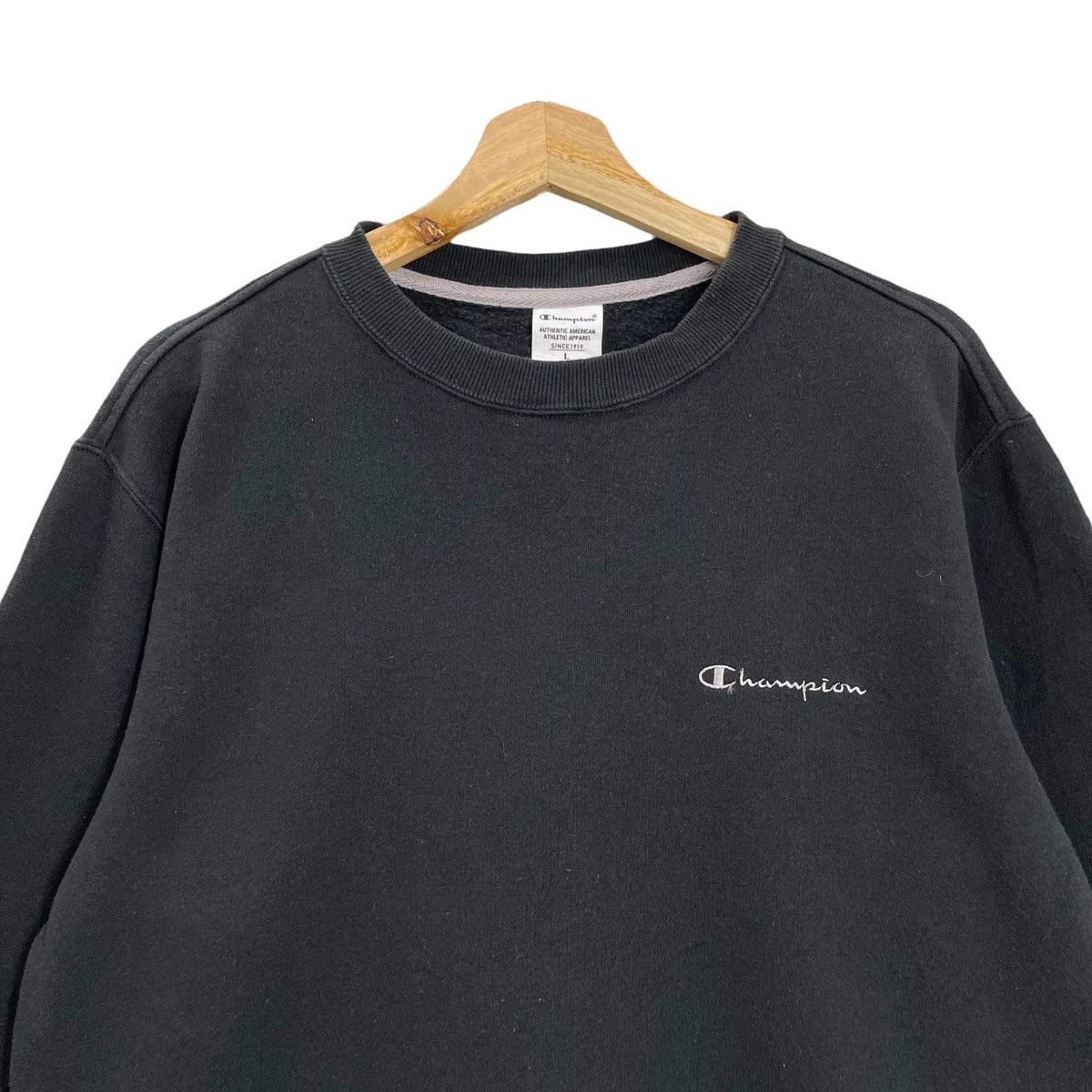 Champion Vintage Champion Script Logo Crewneck Sweatshirt Size M Size US M / EU 48-50 / 2 - 4 Thumbnail